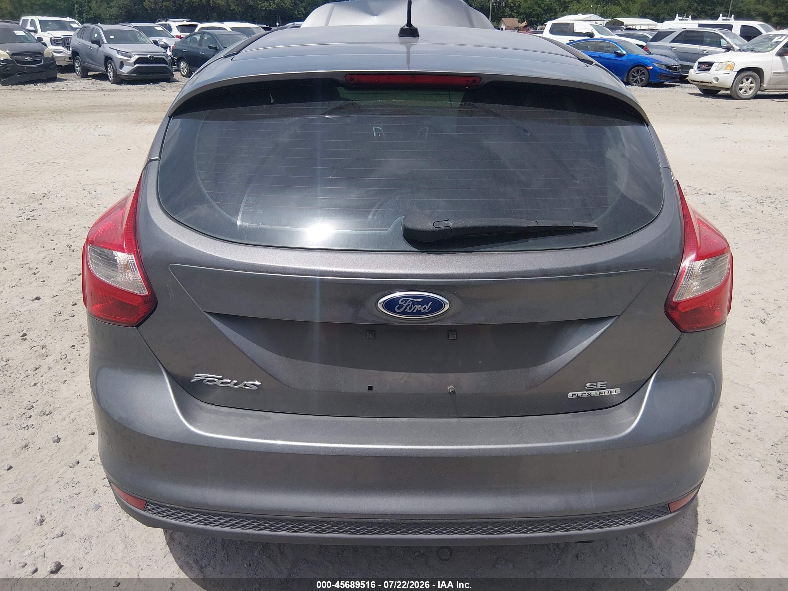 2014 Ford Focus Se Gray vin: 1FADP3K28EL427399