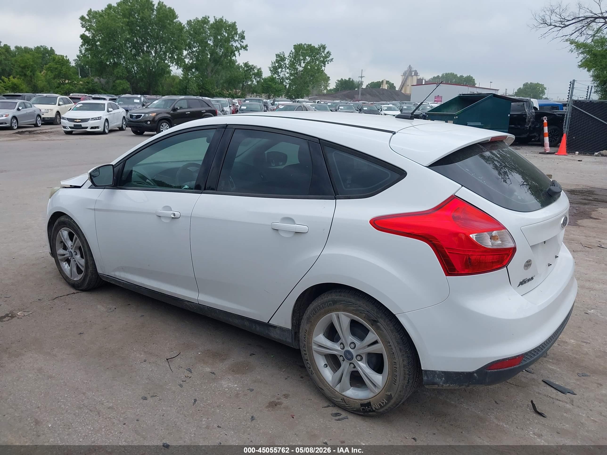 2014 Ford Focus Se White vin: 1FADP3K28EL432201