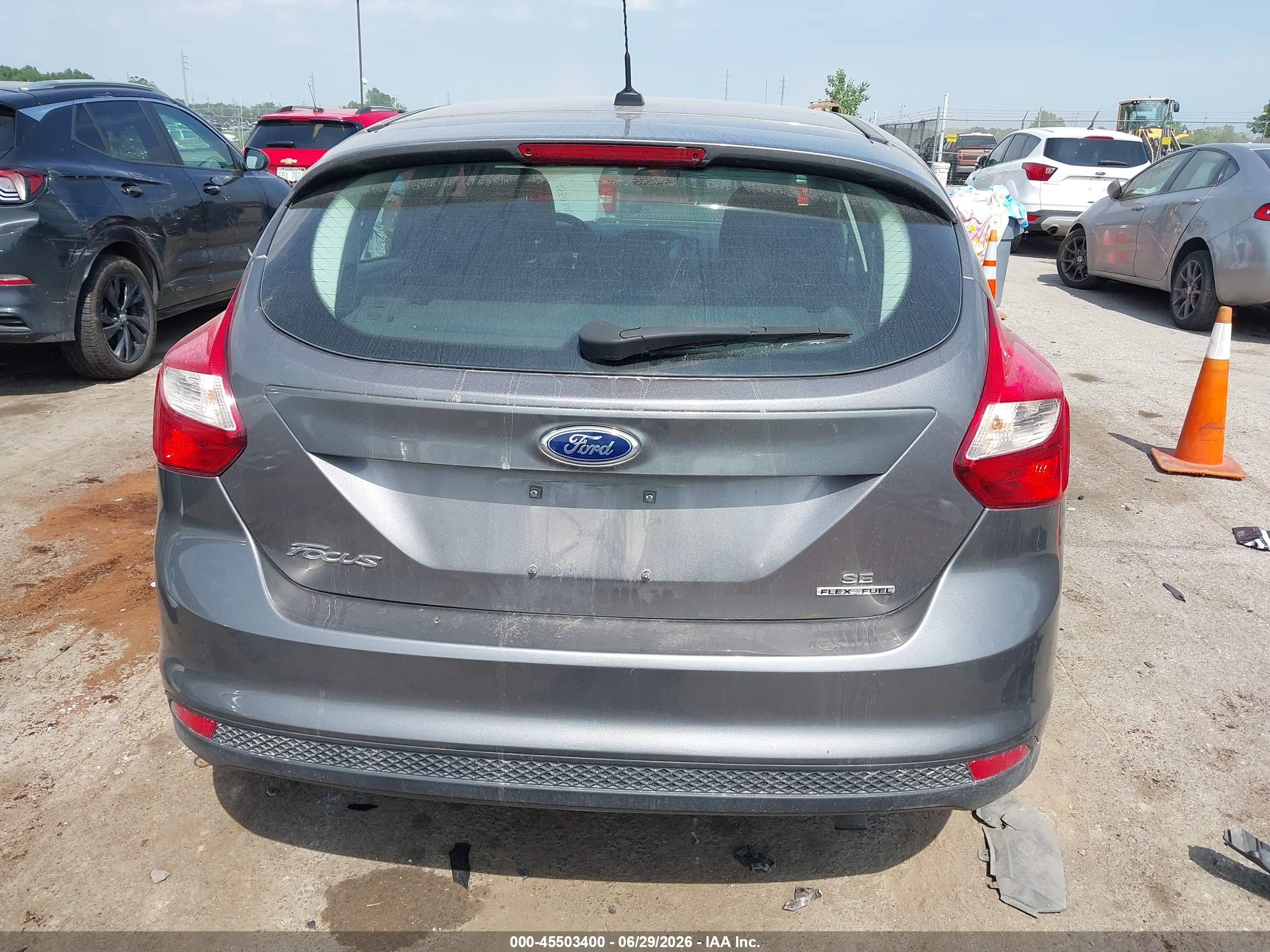 2014 Ford Focus Se Gray vin: 1FADP3K28EL439651