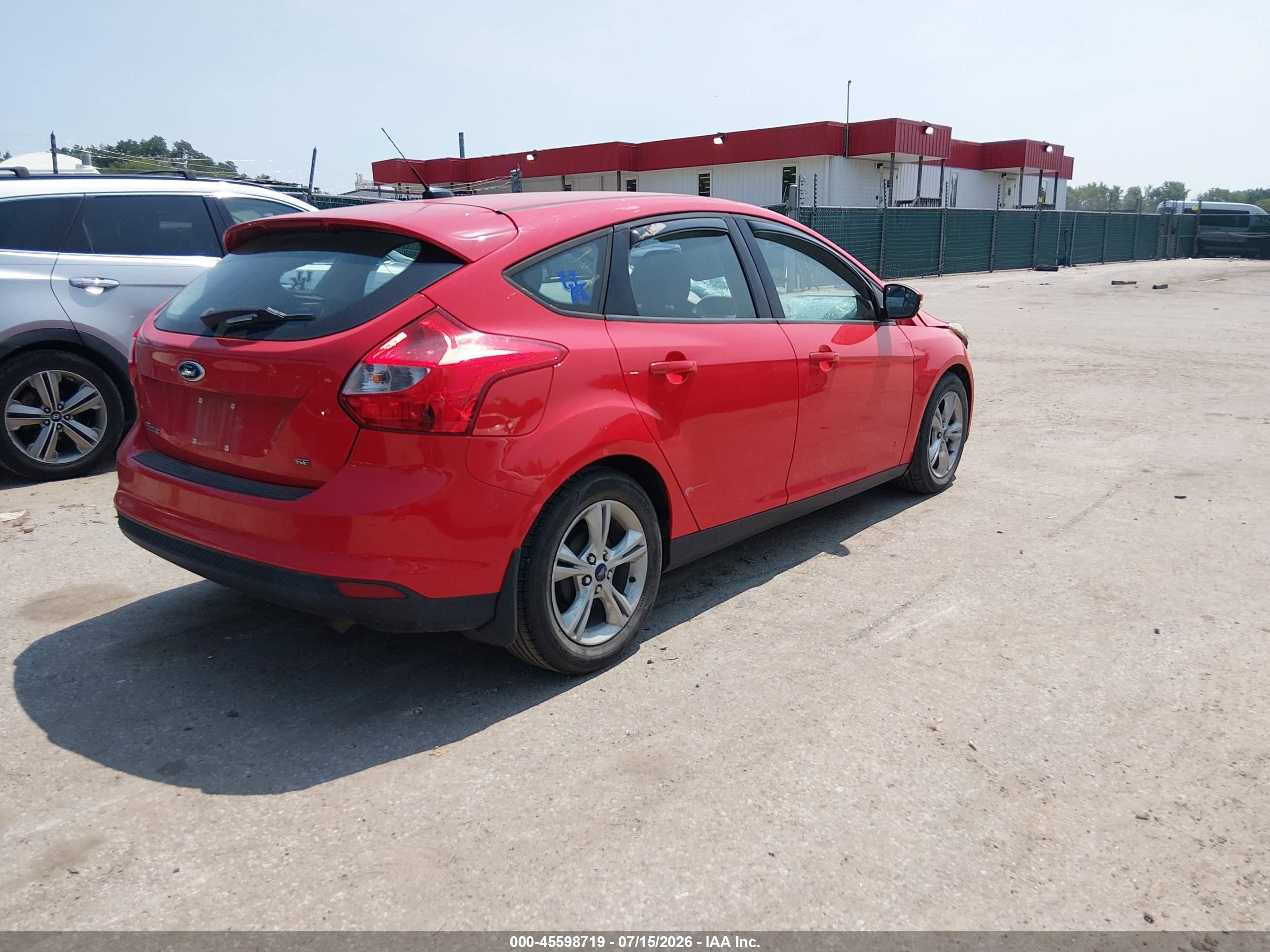 2014 Ford Focus Se Red vin: 1FADP3K28EL446809