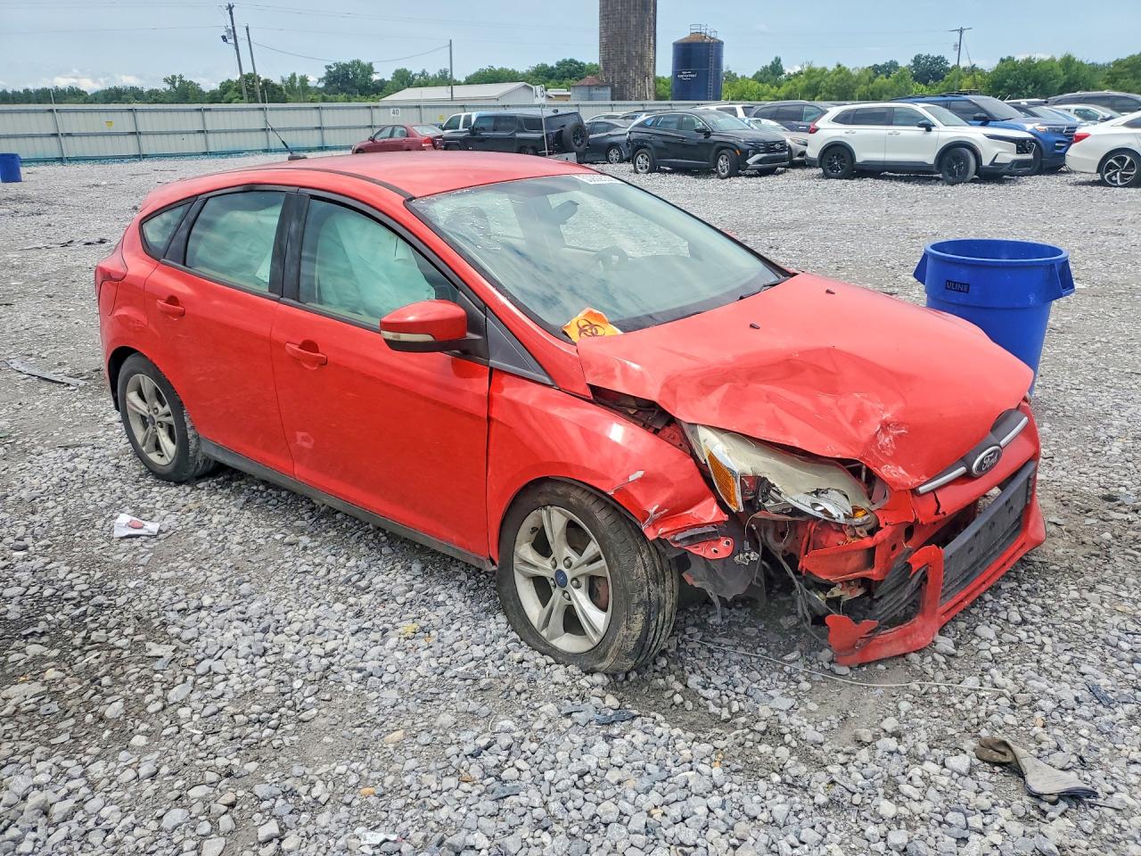 2014 Ford Focus Se Red vin: 1FADP3K28EL457860