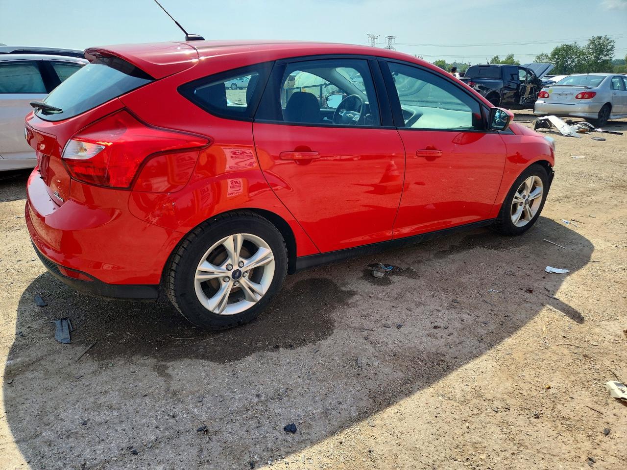 2014 Ford Focus Se Red vin: 1FADP3K28EL462797