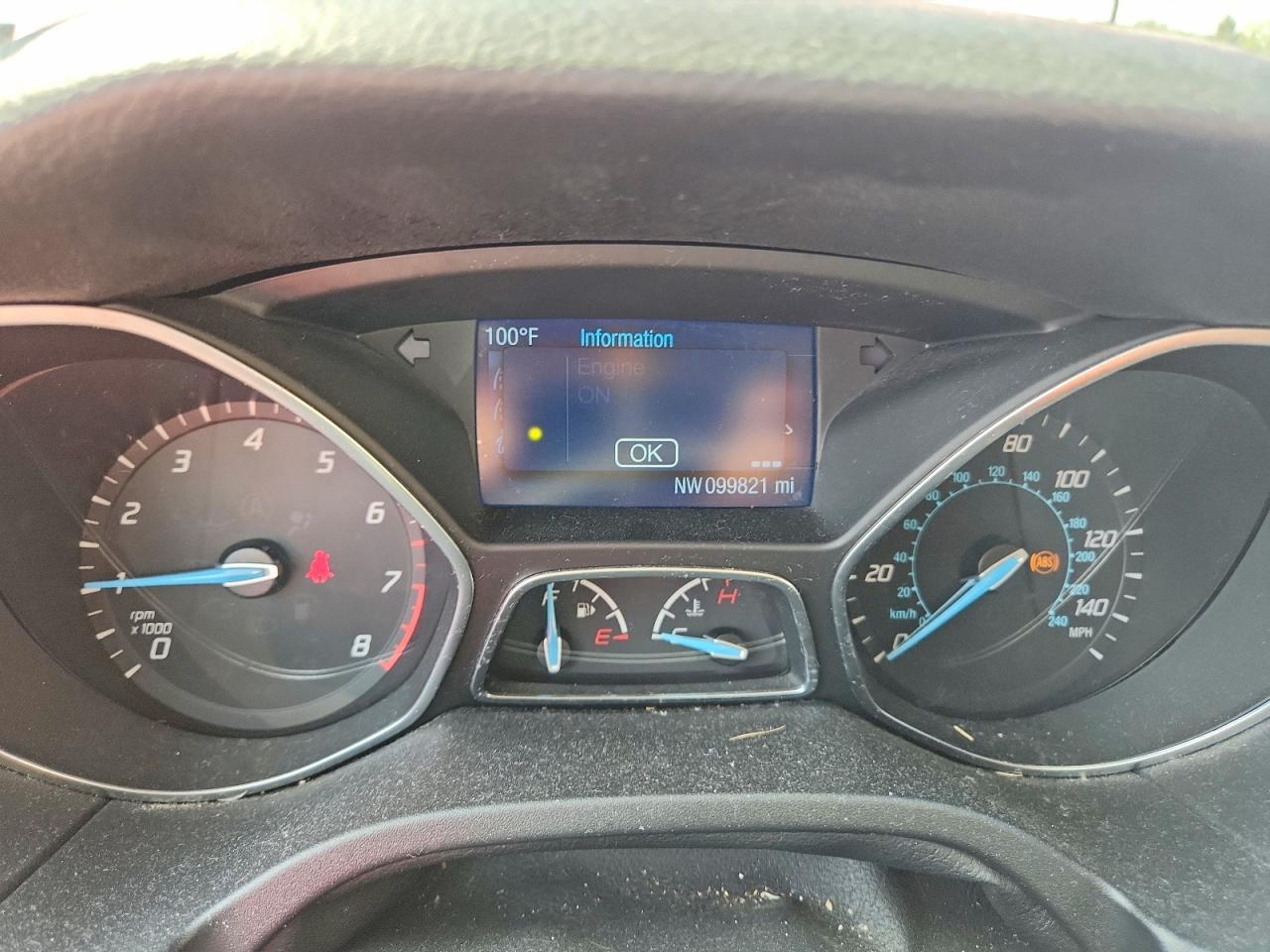 2014 Ford Focus Se Red vin: 1FADP3K28EL462797