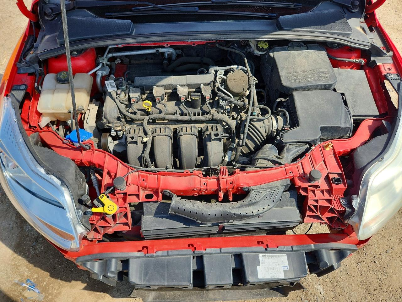 2014 Ford Focus Se Red vin: 1FADP3K28EL462797