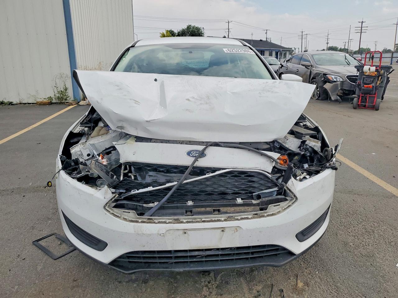 2015 Ford Focus Se Белый vin: 1FADP3K28FL220531