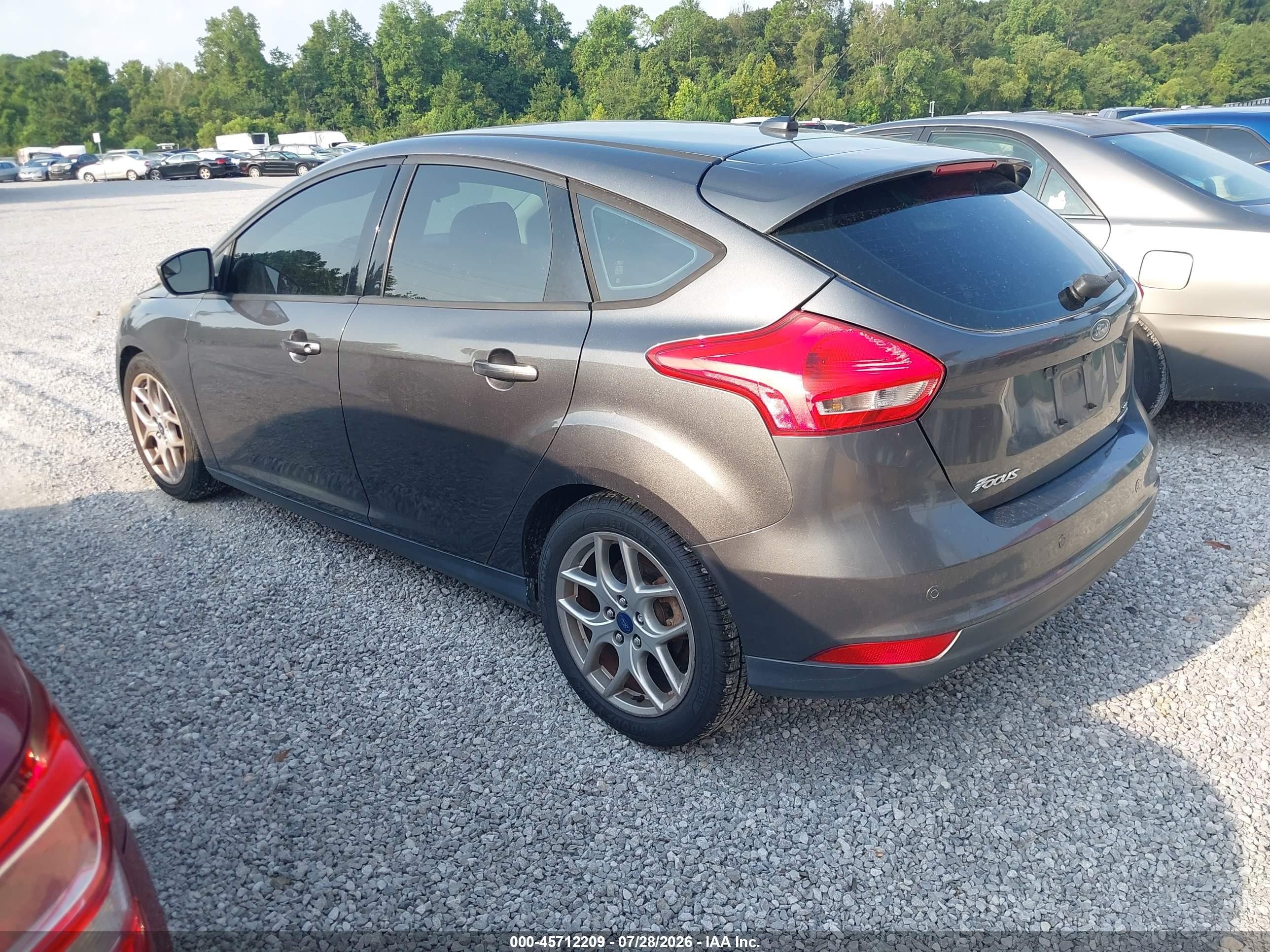 2015 Ford Focus Se Gray vin: 1FADP3K28FL235112