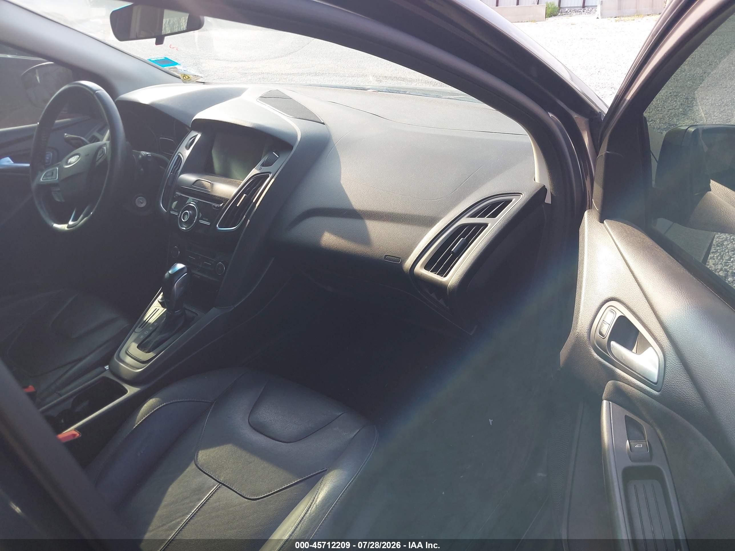 2015 Ford Focus Se Gray vin: 1FADP3K28FL235112