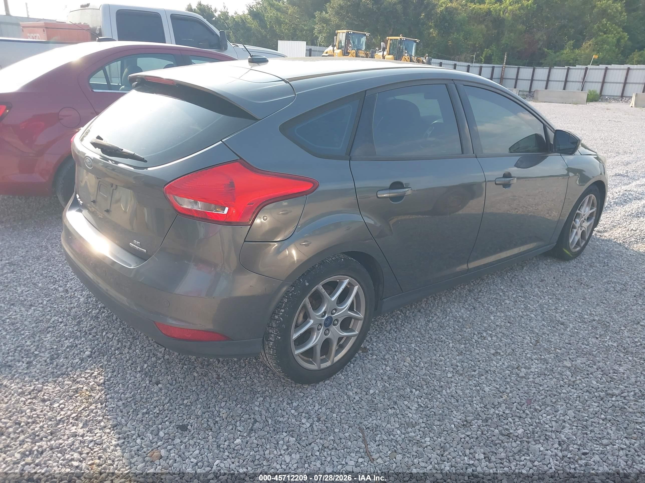 2015 Ford Focus Se Gray vin: 1FADP3K28FL235112