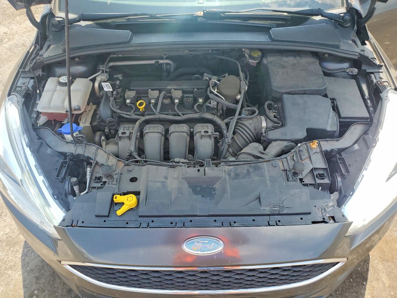 2015 Ford Focus Se Gray vin: 1FADP3K28FL273567