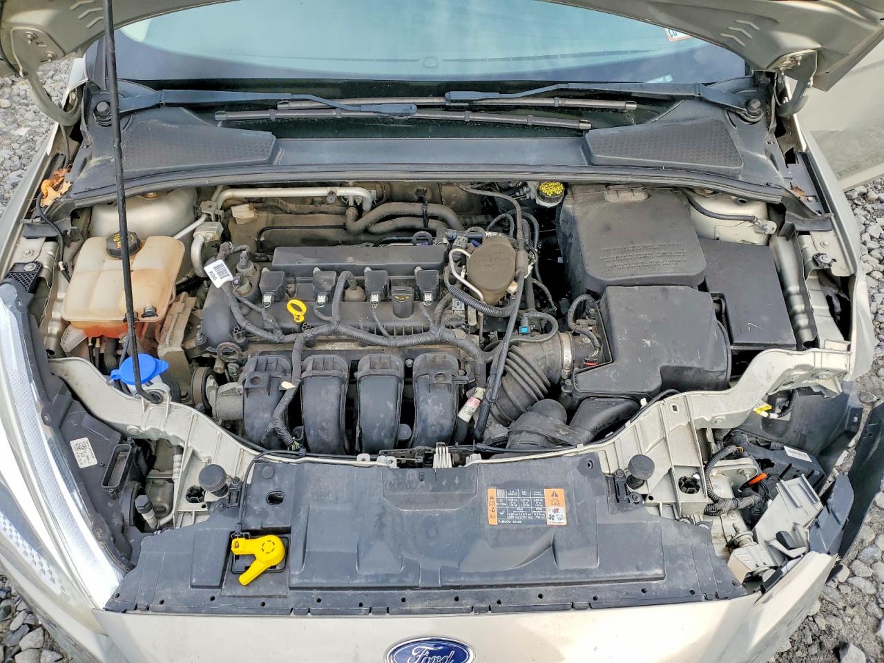 2015 Ford Focus Se Silver vin: 1FADP3K28FL274587