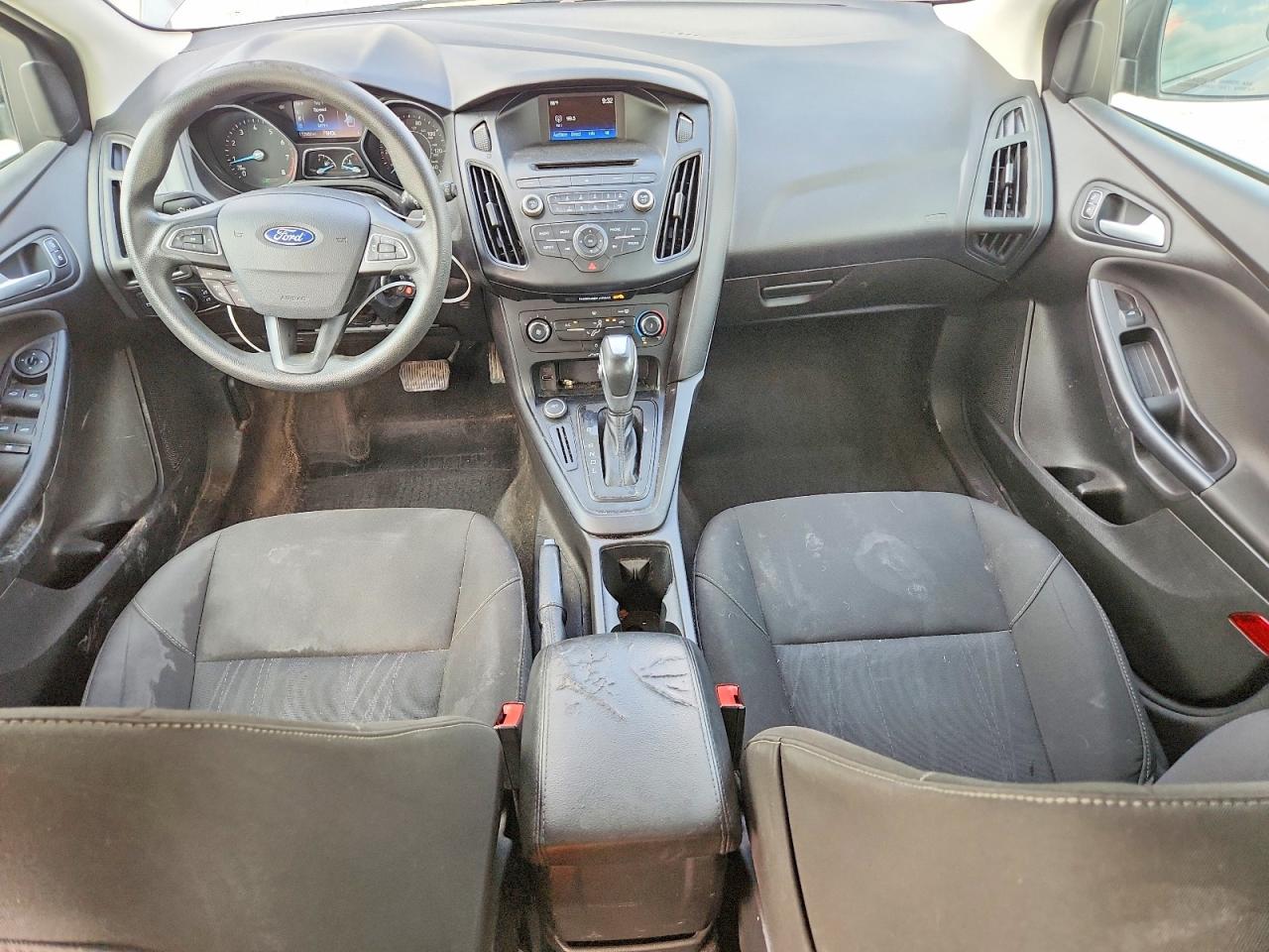 2015 Ford Focus Se Gray vin: 1FADP3K28FL275710