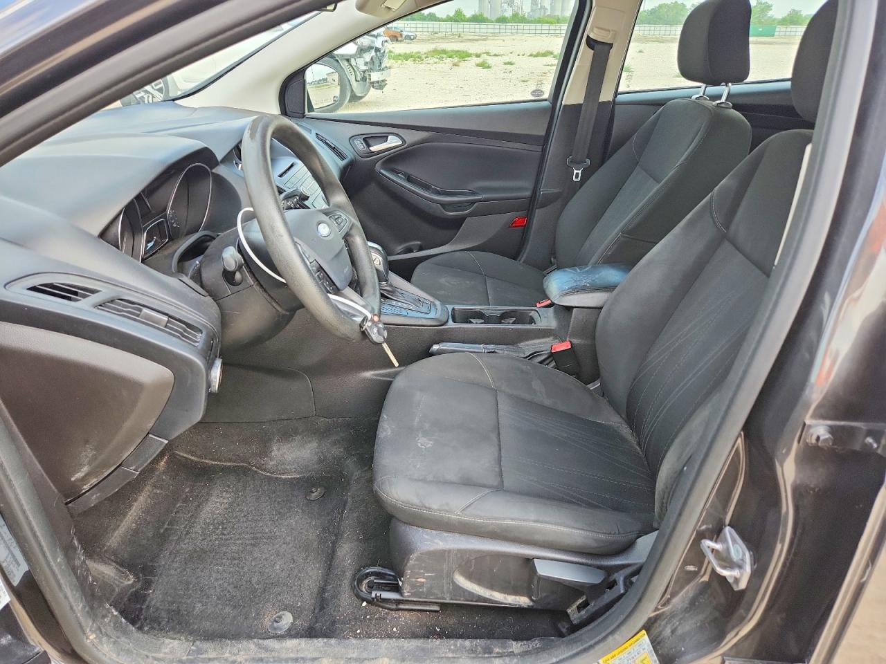 2015 Ford Focus Se Gray vin: 1FADP3K28FL275710
