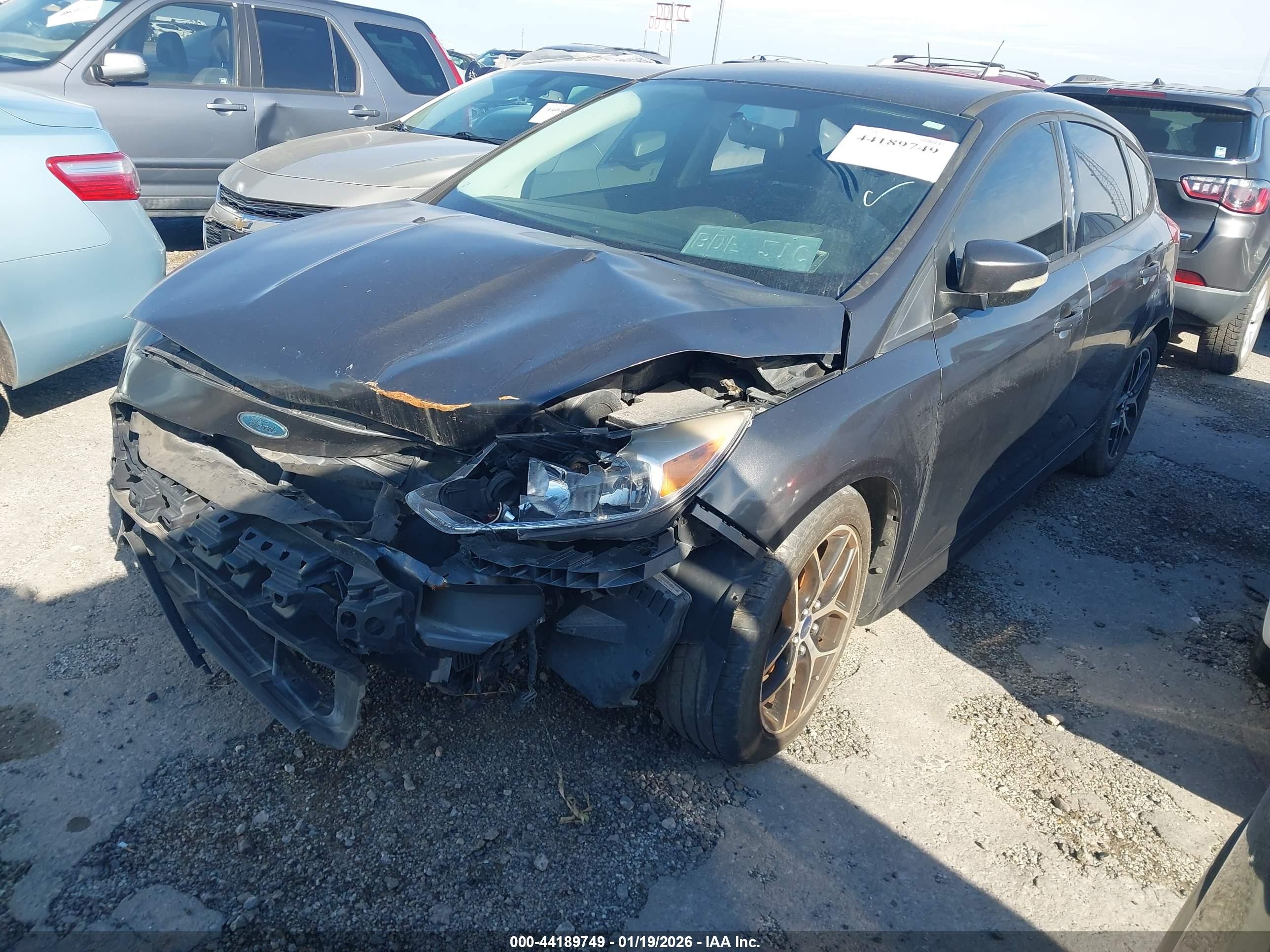 2015 Ford Focus Se Gray vin: 1FADP3K28FL334206