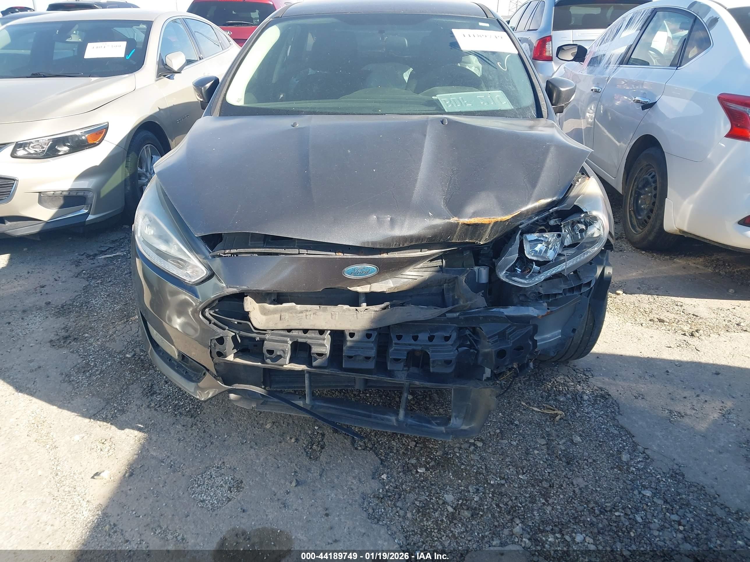 2015 Ford Focus Se Gray vin: 1FADP3K28FL334206