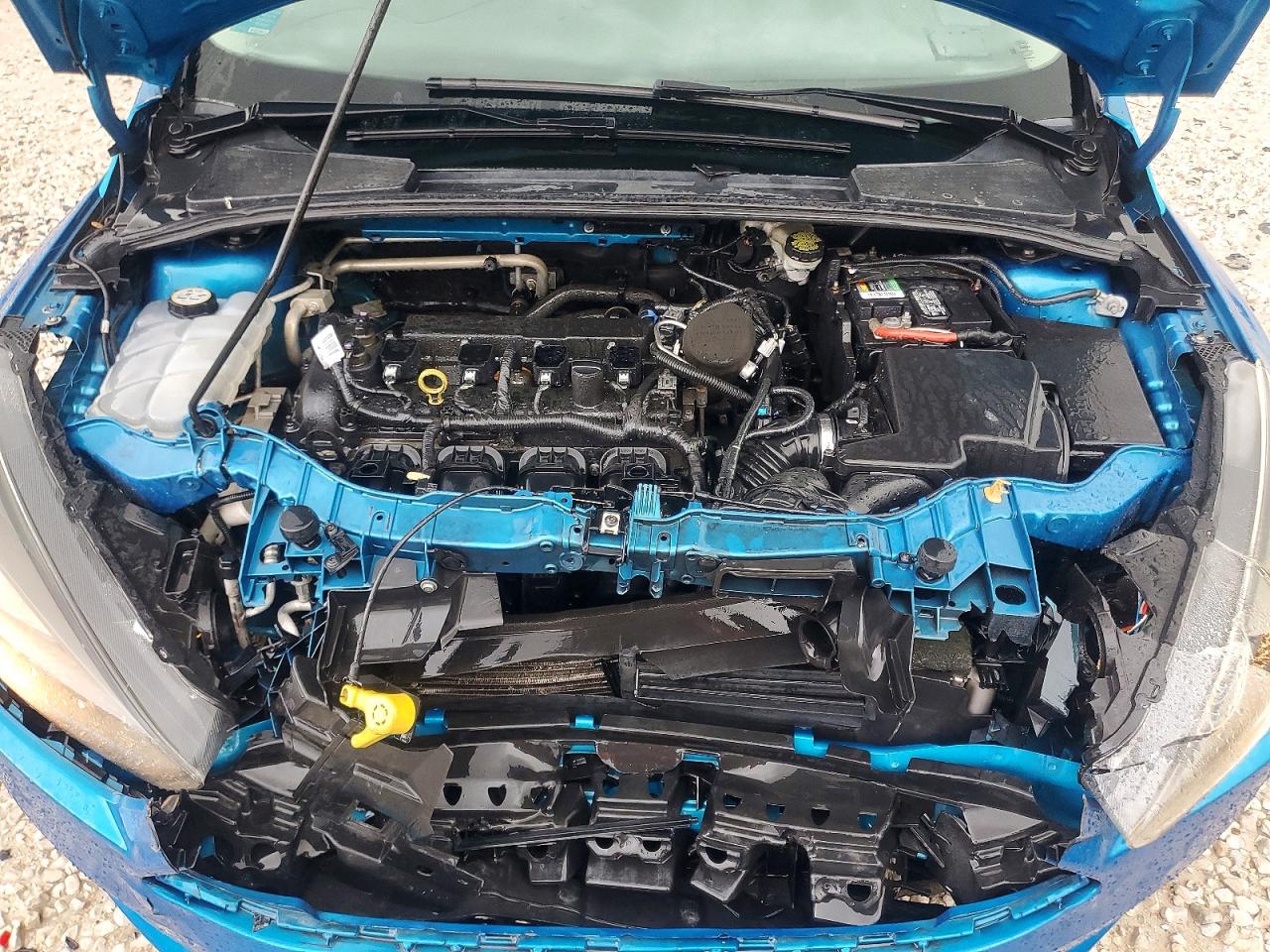 2015 Ford Focus Se Blue vin: 1FADP3K28FL354620