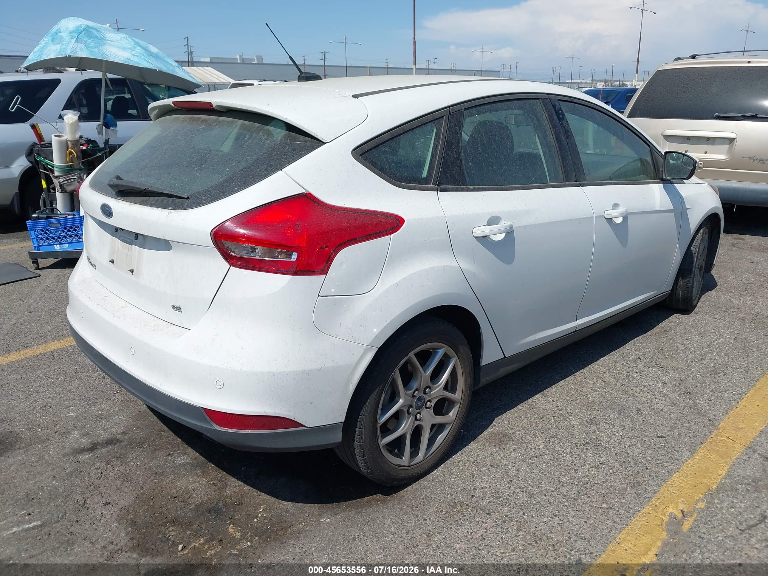 2015 Ford Focus Se White vin: 1FADP3K28FL385866