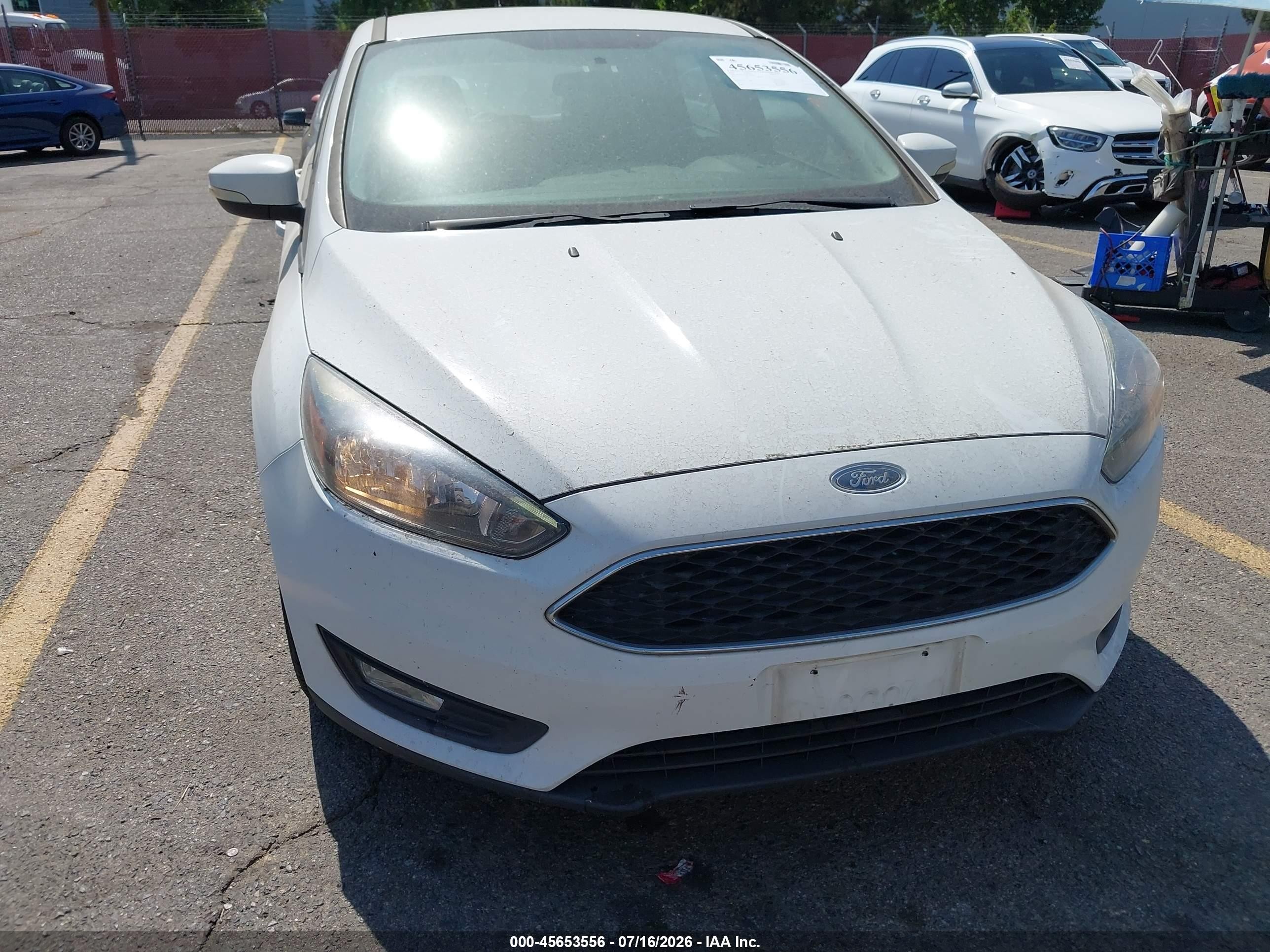 2015 Ford Focus Se White vin: 1FADP3K28FL385866