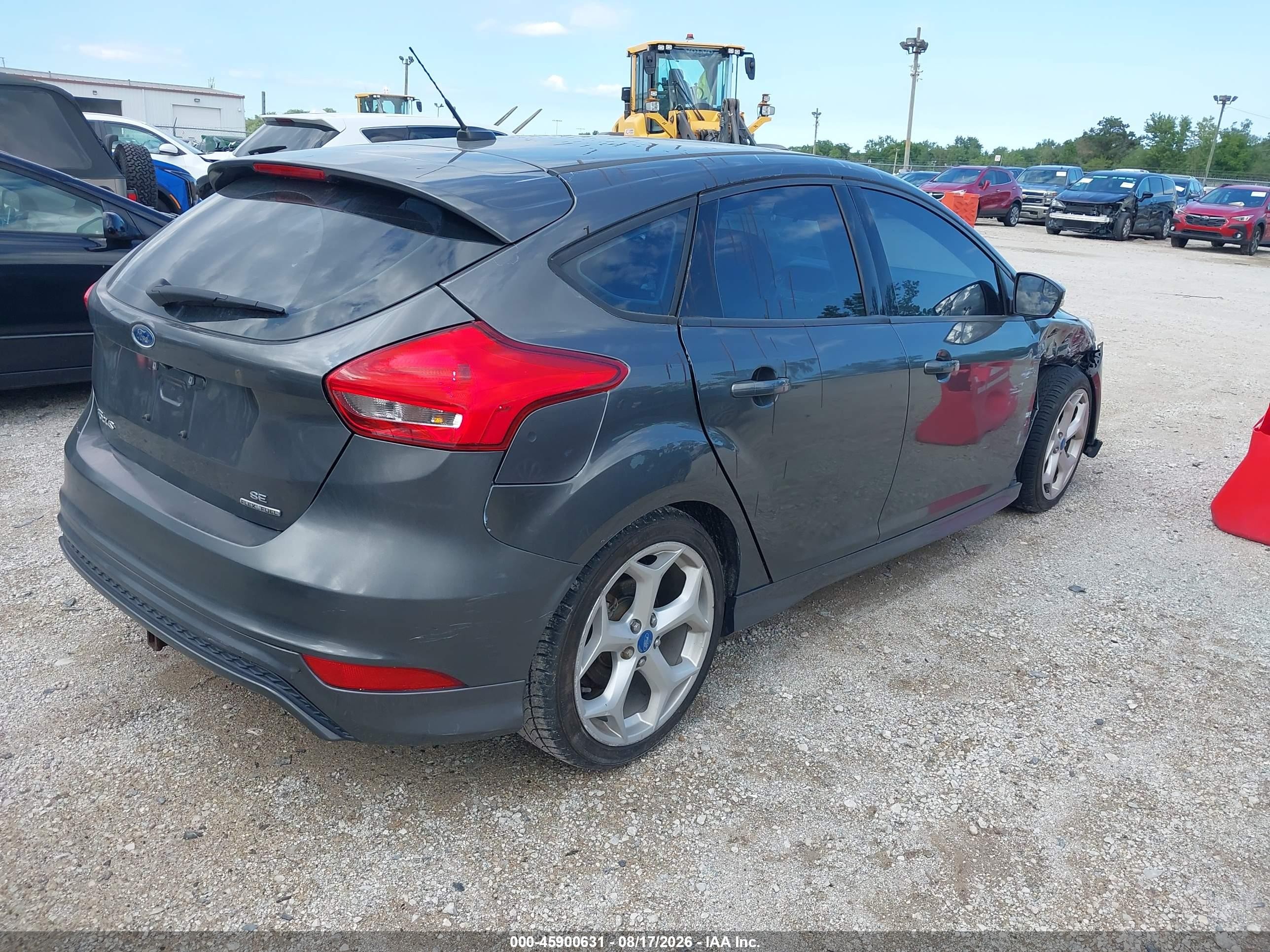 2015 Ford Focus Se Silver vin: 1FADP3K28FL386709