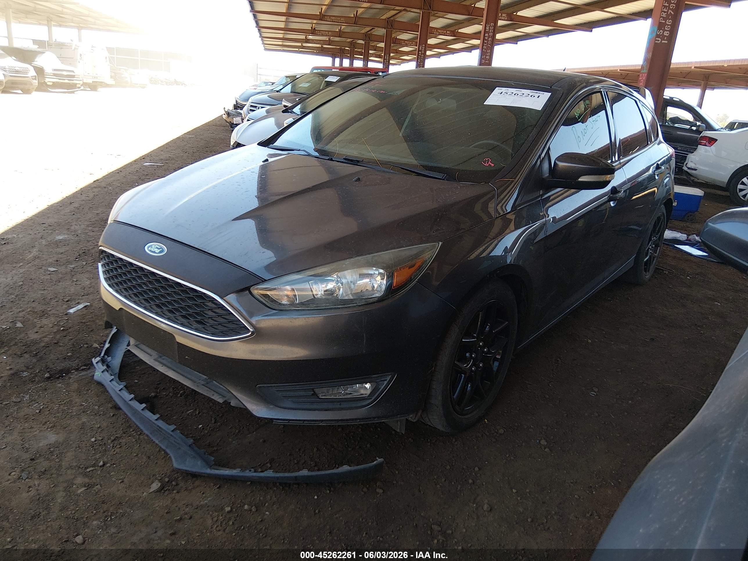 2016 Ford Focus Se Gray vin: 1FADP3K28GL340346