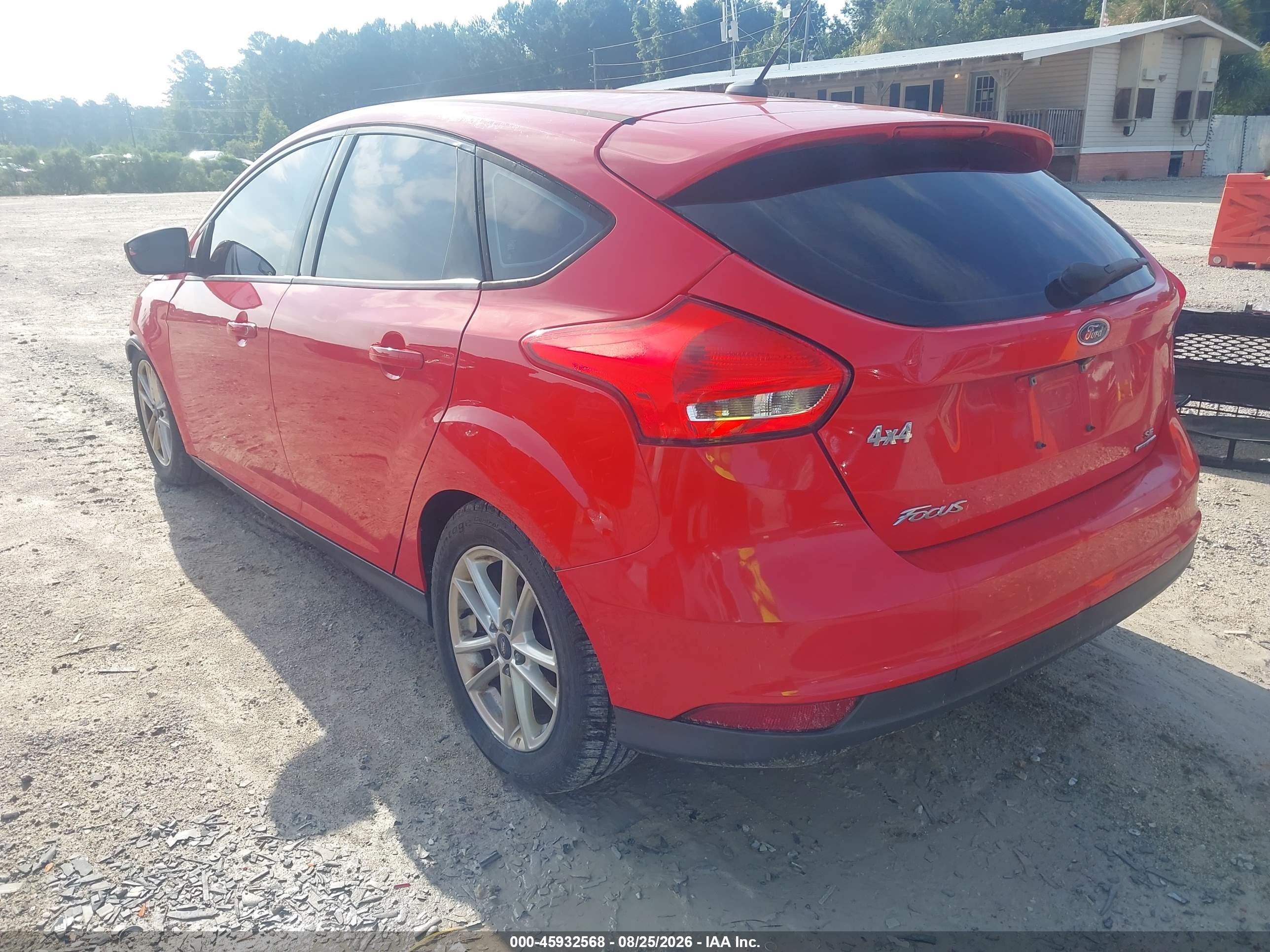2016 Ford Focus Se Red vin: 1FADP3K28GL347765