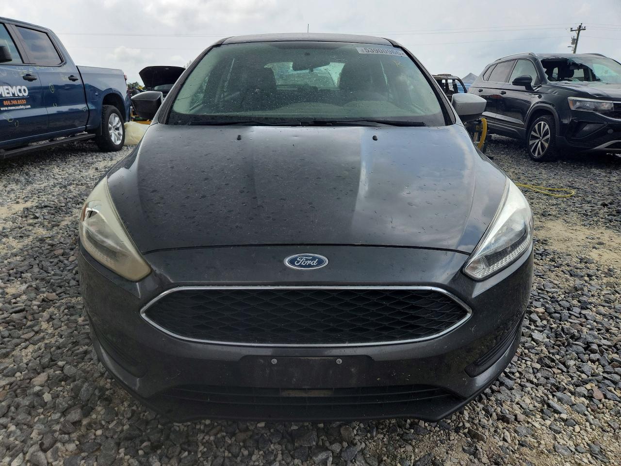 2018 Ford Focus Se Gray vin: 1FADP3K28JL259919