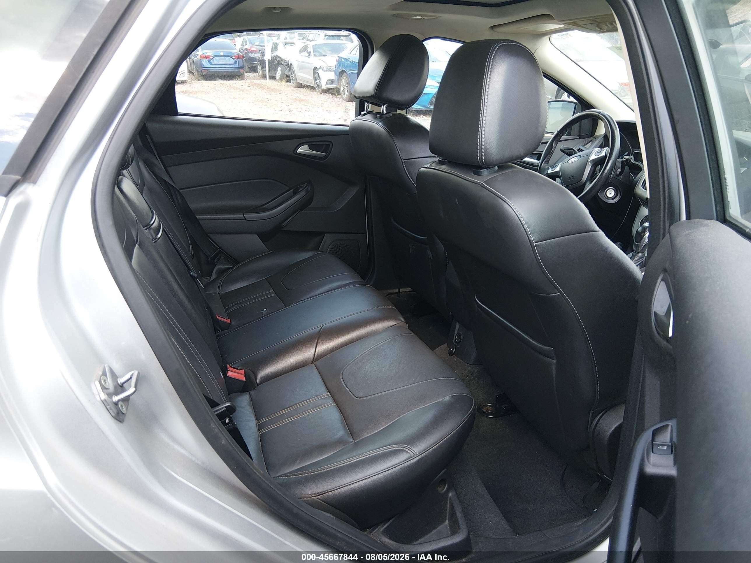 2013 Ford Focus Se Silver vin: 1FADP3K29DL103876