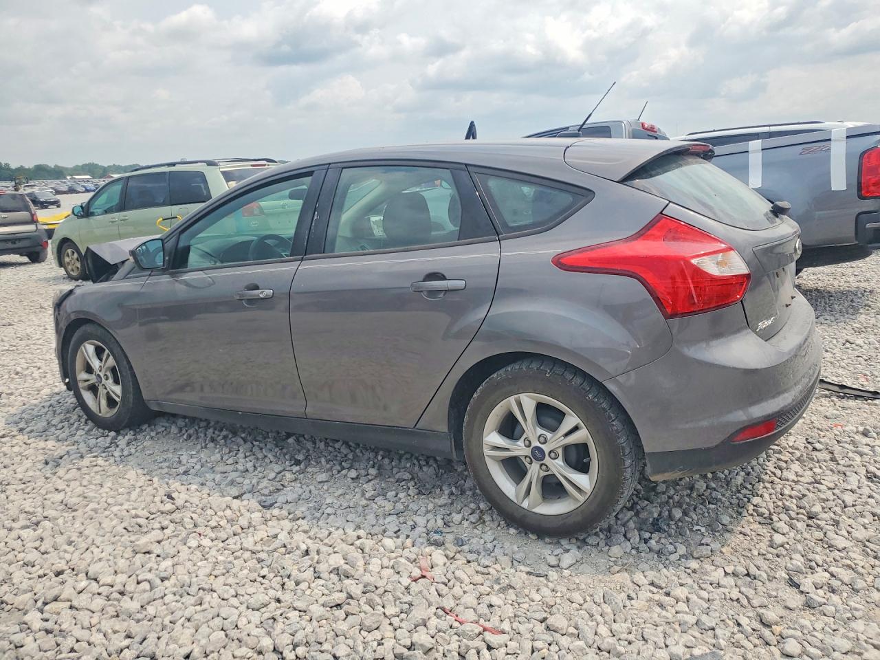 2013 Ford Focus Gray vin: 1FADP3K29DL106437