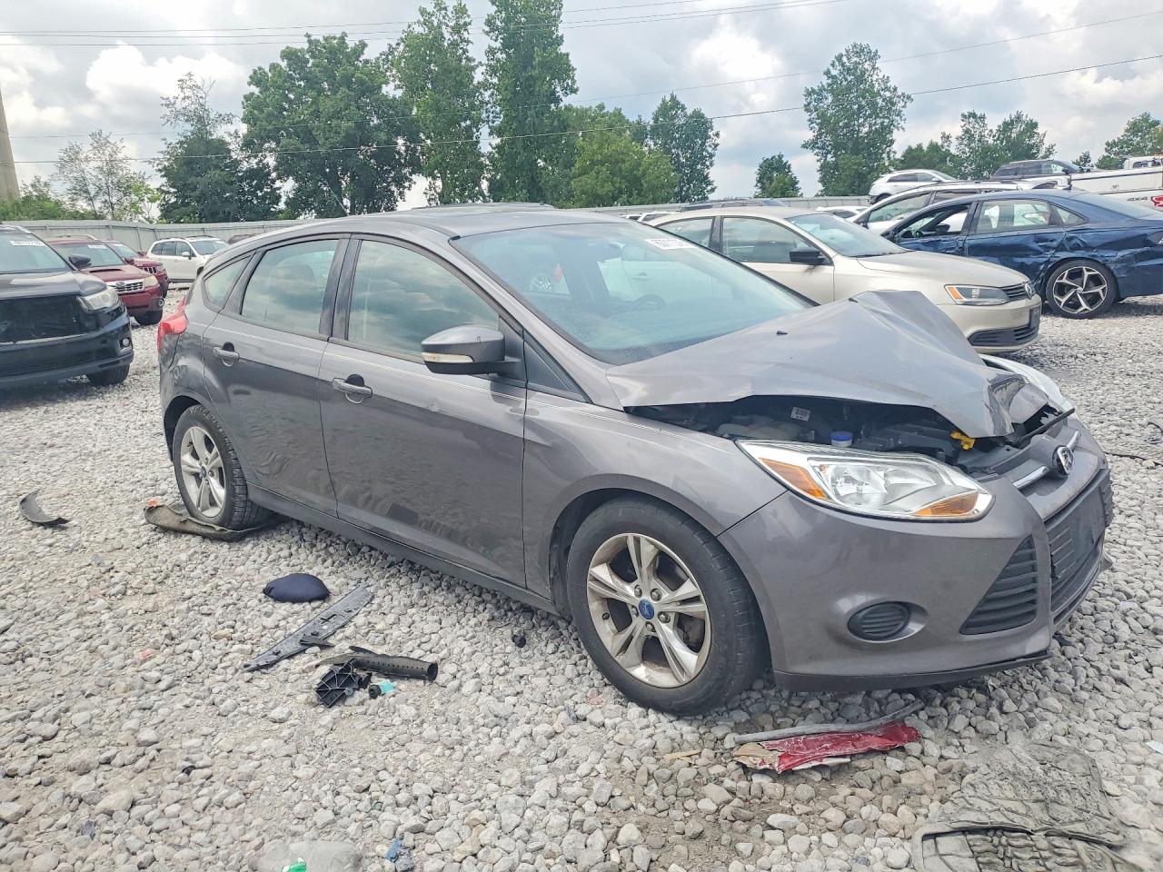 2013 Ford Focus Gray vin: 1FADP3K29DL106437