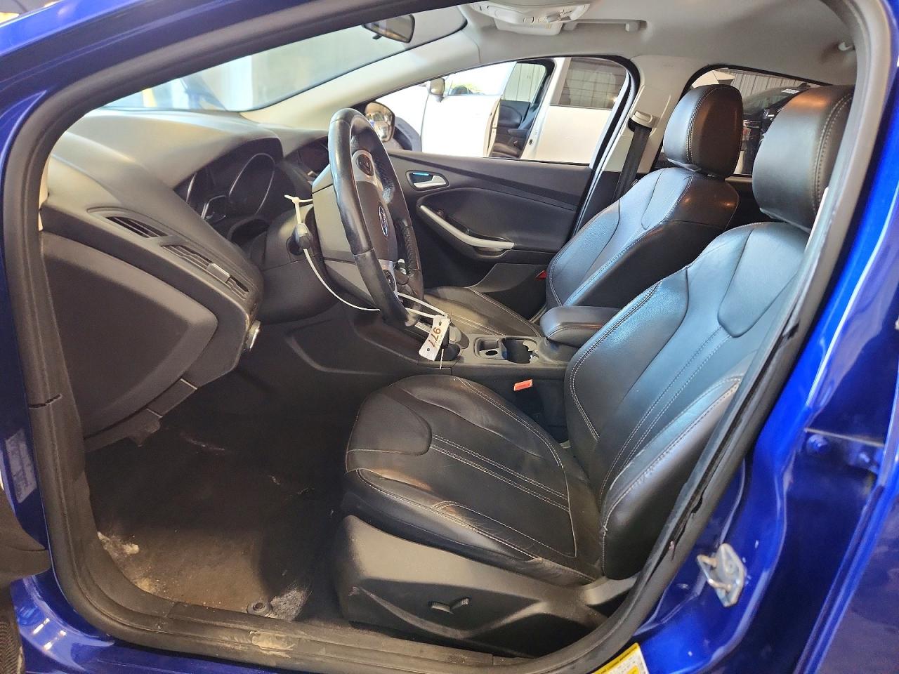 2013 Ford Focus Se Синий vin: 1FADP3K29DL145755