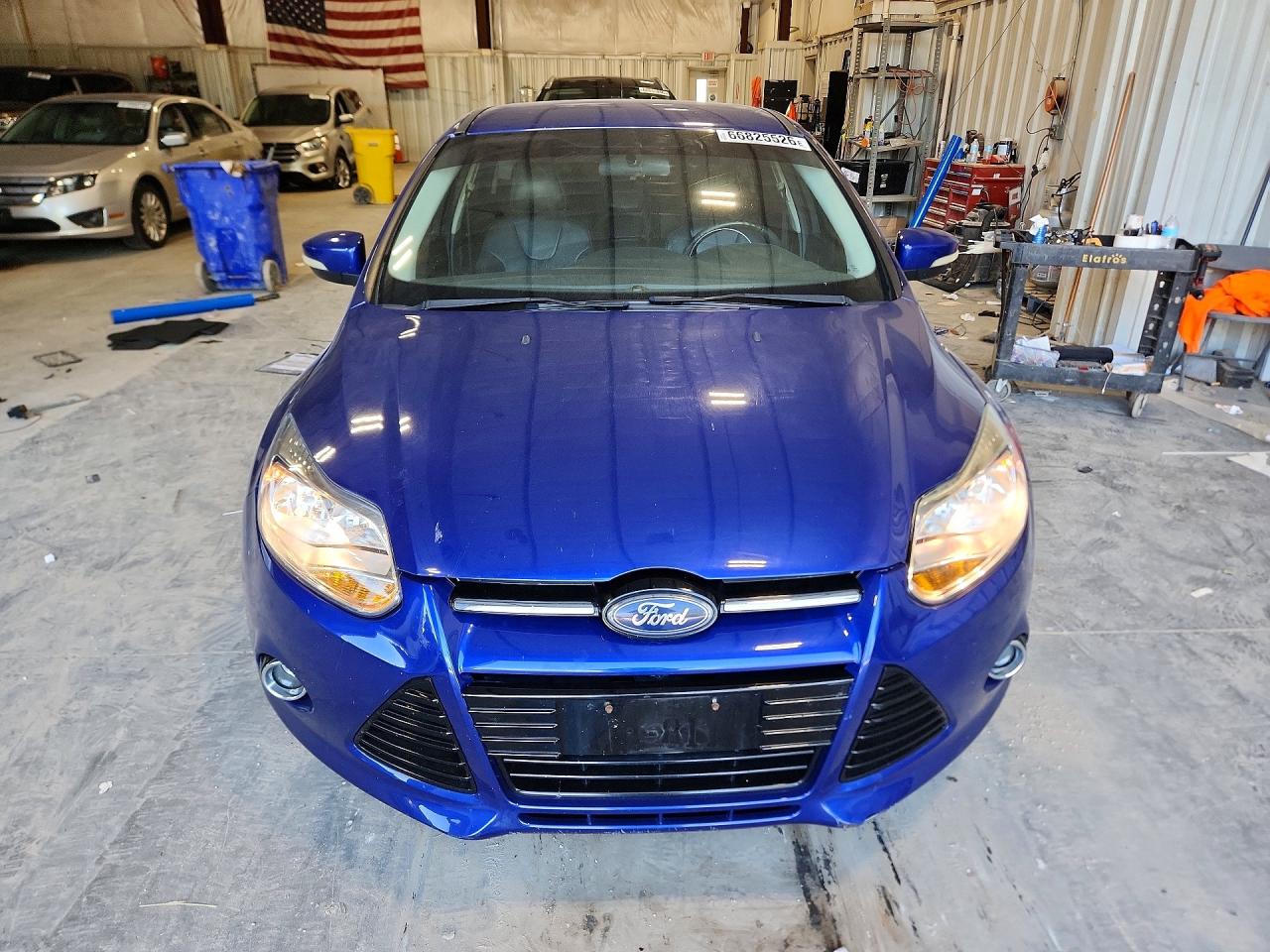 2013 Ford Focus Se Синий vin: 1FADP3K29DL145755