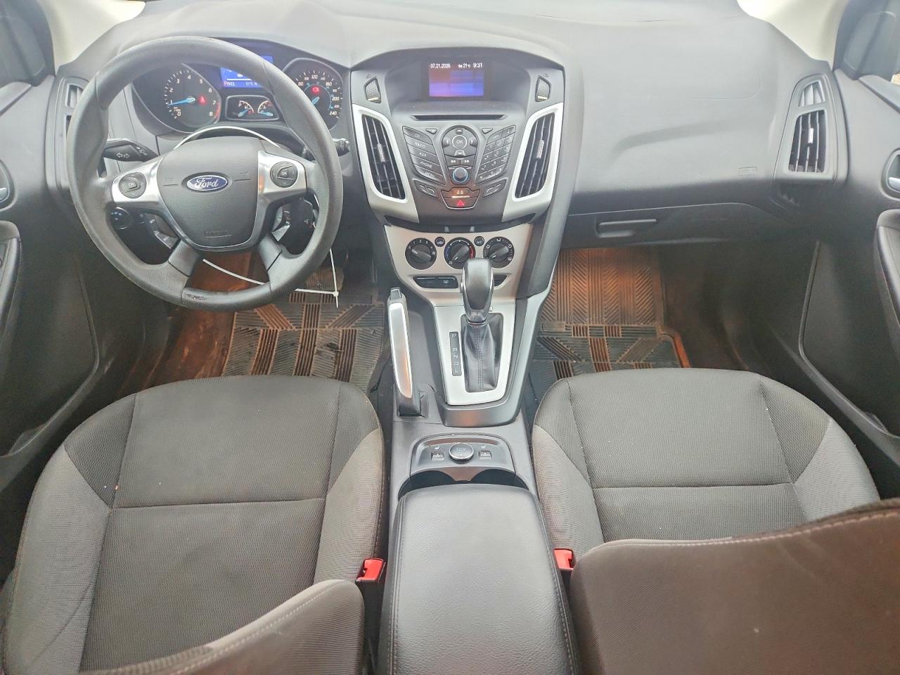 2013 Ford Focus Se Red vin: 1FADP3K29DL146923