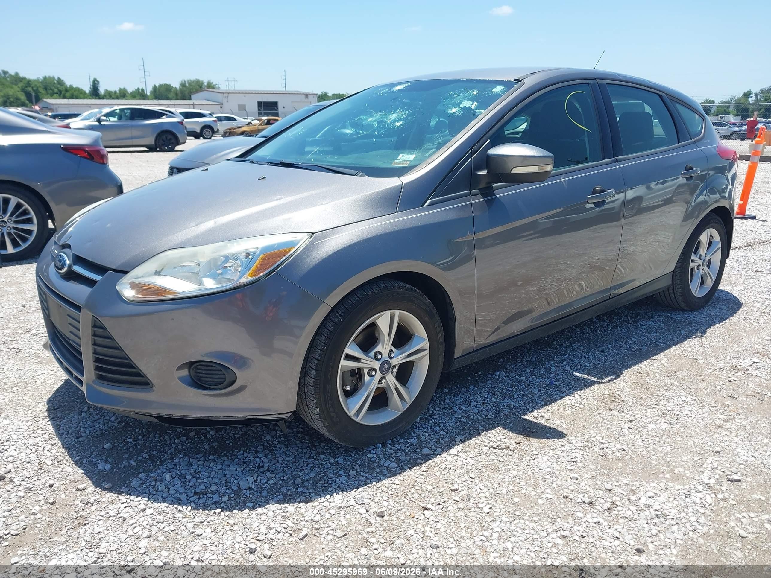 2013 Ford Focus Se Gray vin: 1FADP3K29DL183843