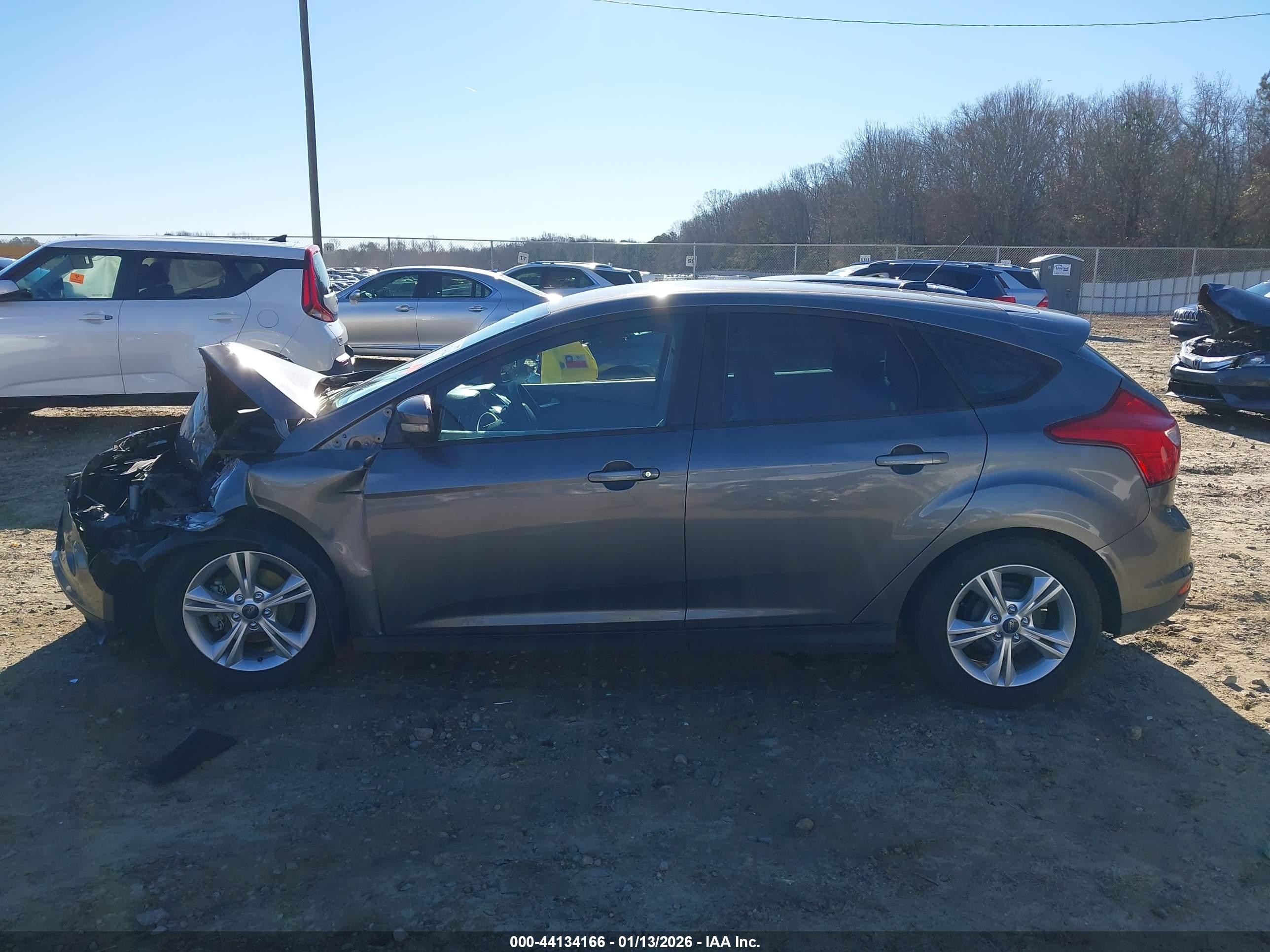 2013 Ford Focus Se Gray vin: 1FADP3K29DL207252