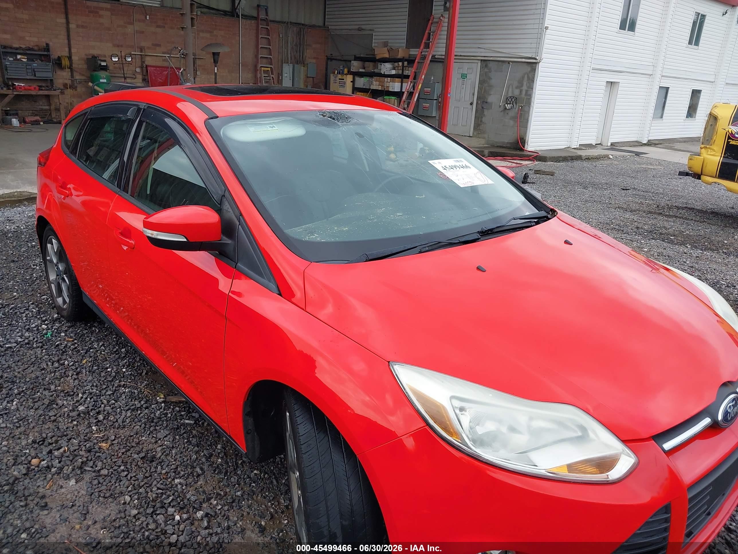 2013 Ford Focus Se Red vin: 1FADP3K29DL283585