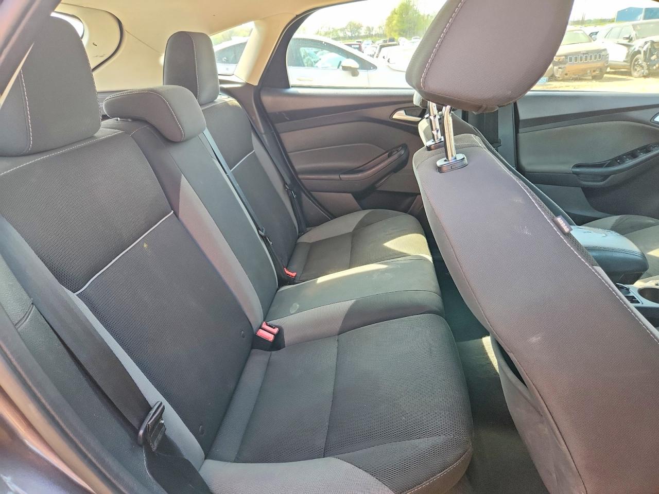 2013 Ford Focus Se Gray vin: 1FADP3K29DL369169