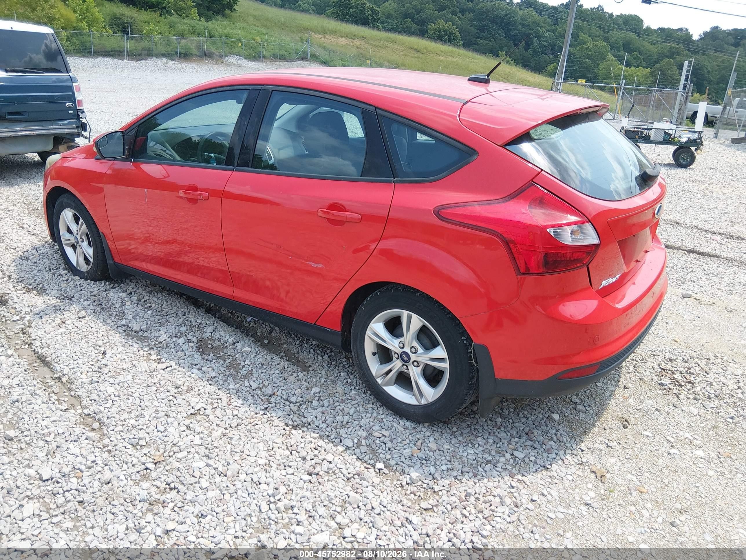 2013 Ford Focus Se Red vin: 1FADP3K29DL375408