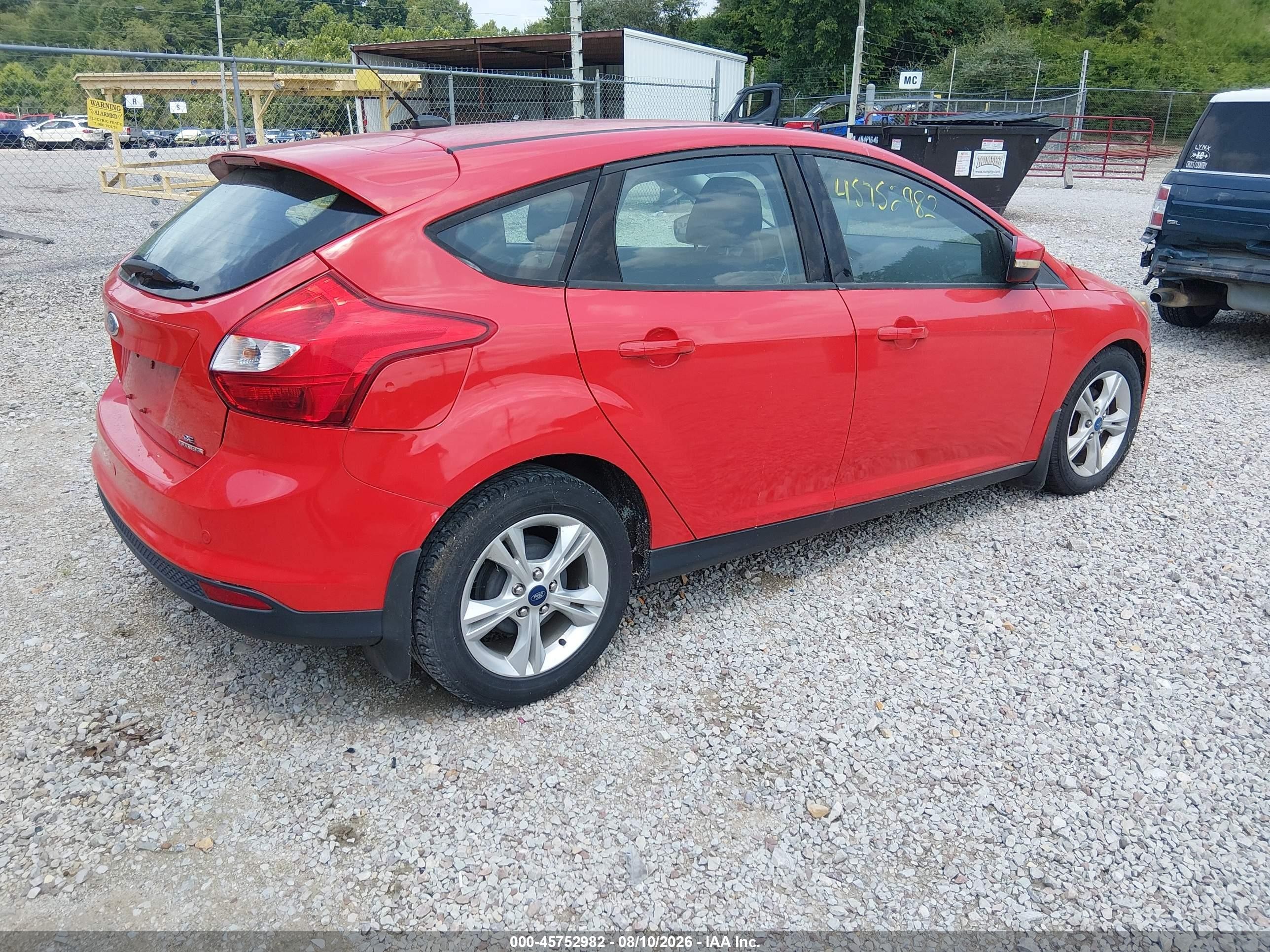 2013 Ford Focus Se Red vin: 1FADP3K29DL375408