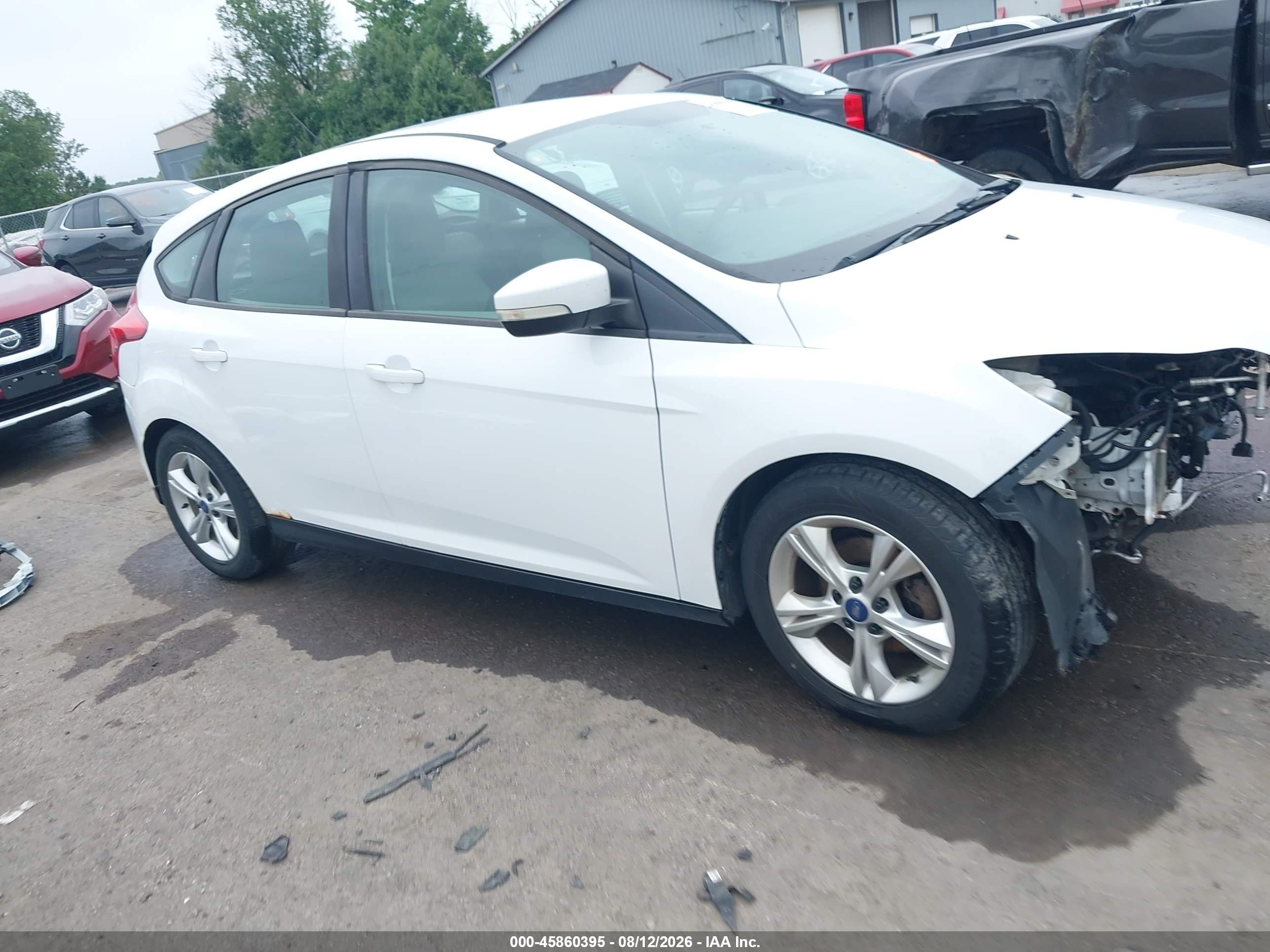 2014 Ford Focus Se White vin: 1FADP3K29EL118685