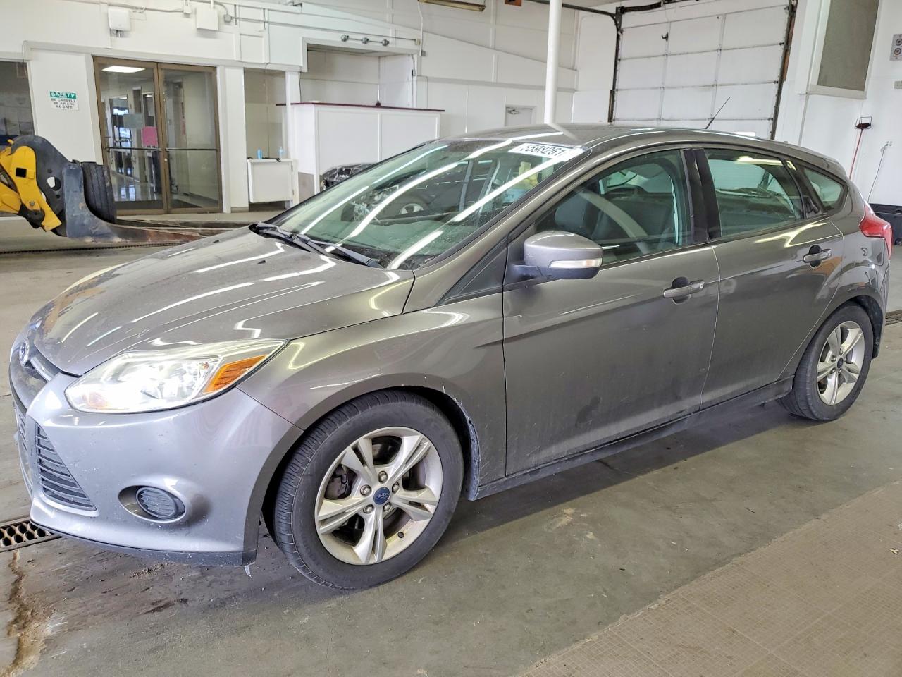 2014 Ford Focus Se Gray vin: 1FADP3K29EL132618