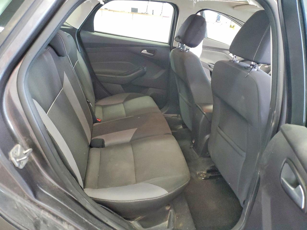 2014 Ford Focus Se Gray vin: 1FADP3K29EL132618