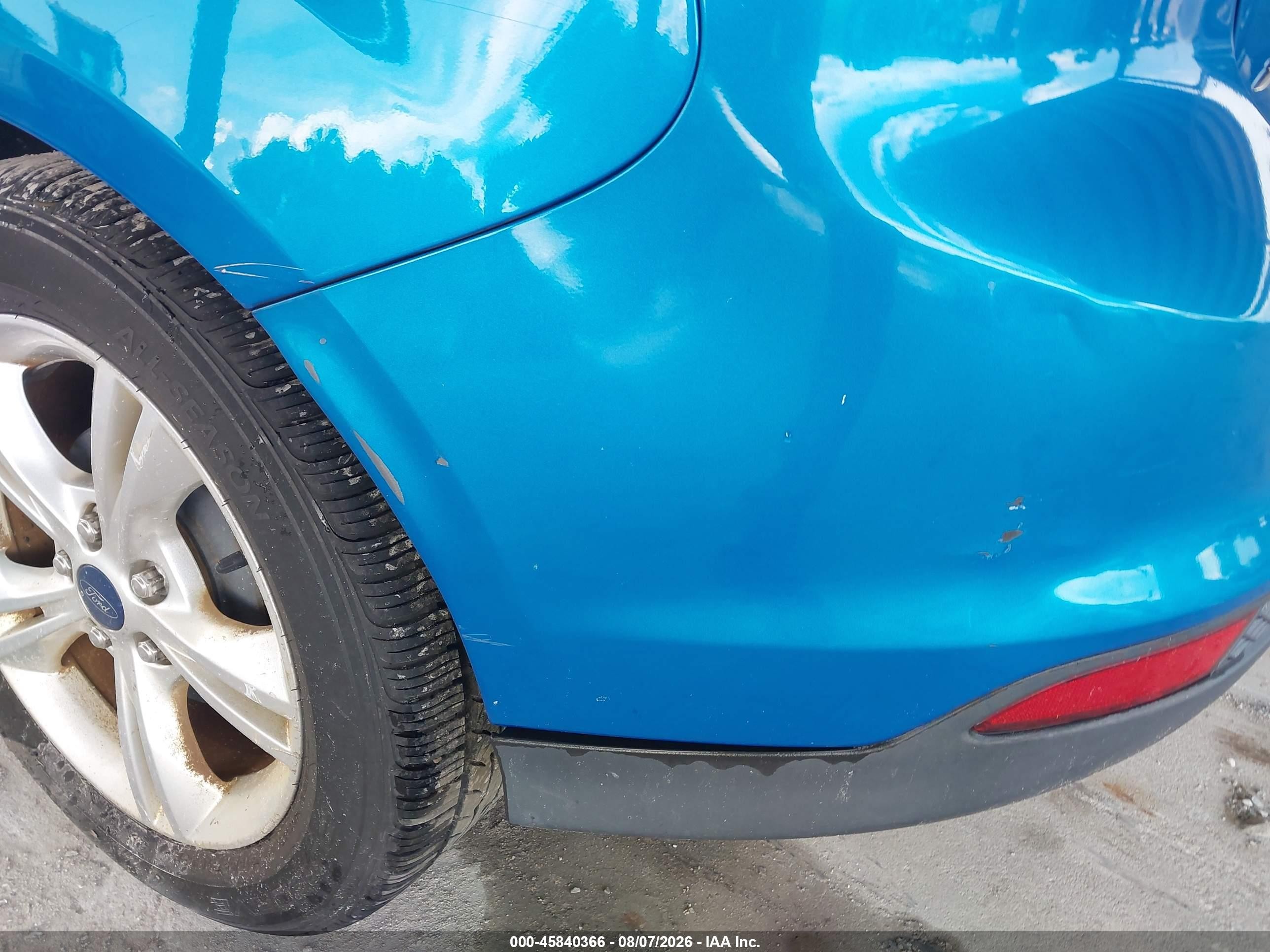 2014 Ford Focus Se Blue vin: 1FADP3K29EL181687