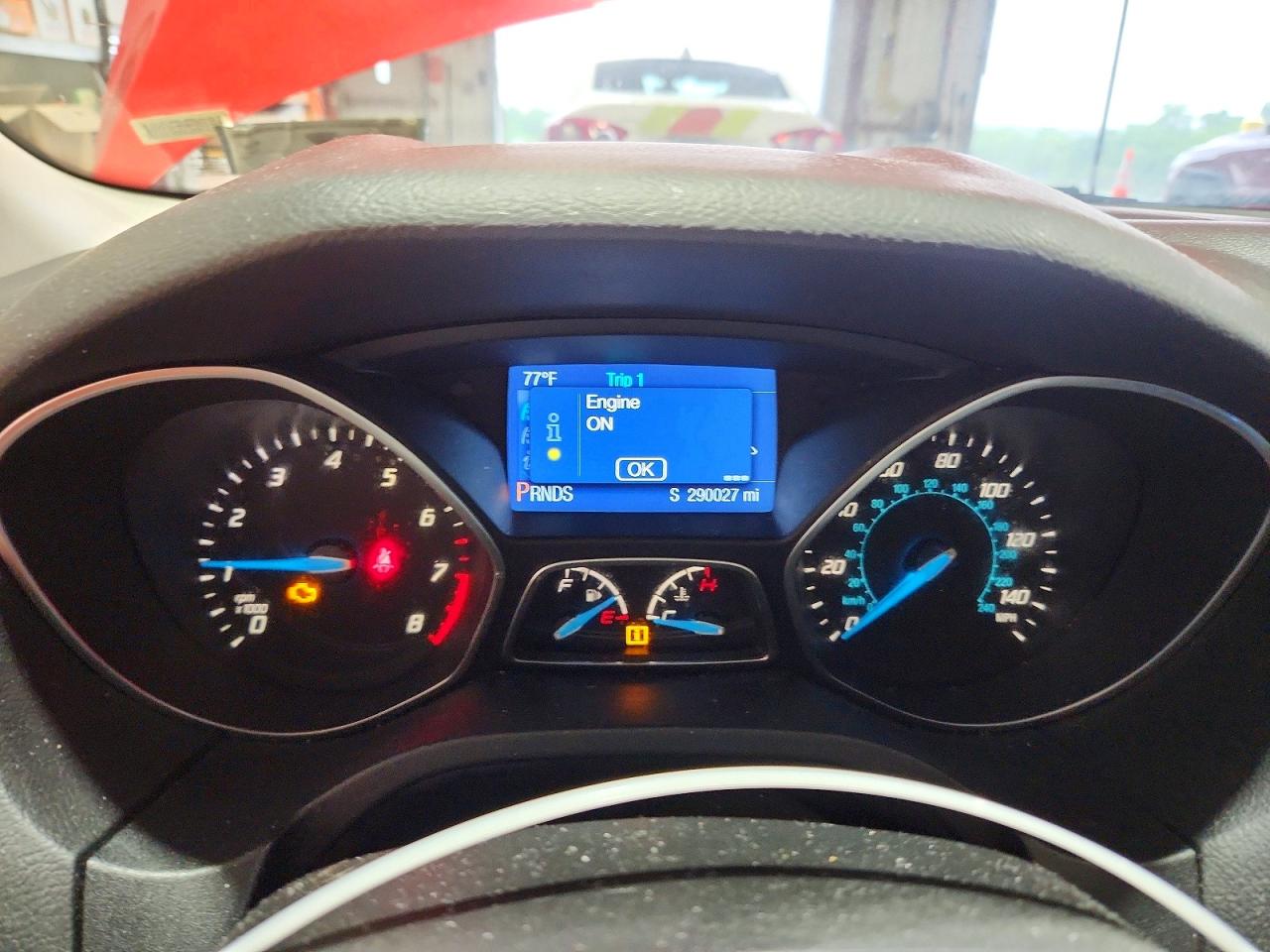 2014 Ford Focus Se Red vin: 1FADP3K29EL194181