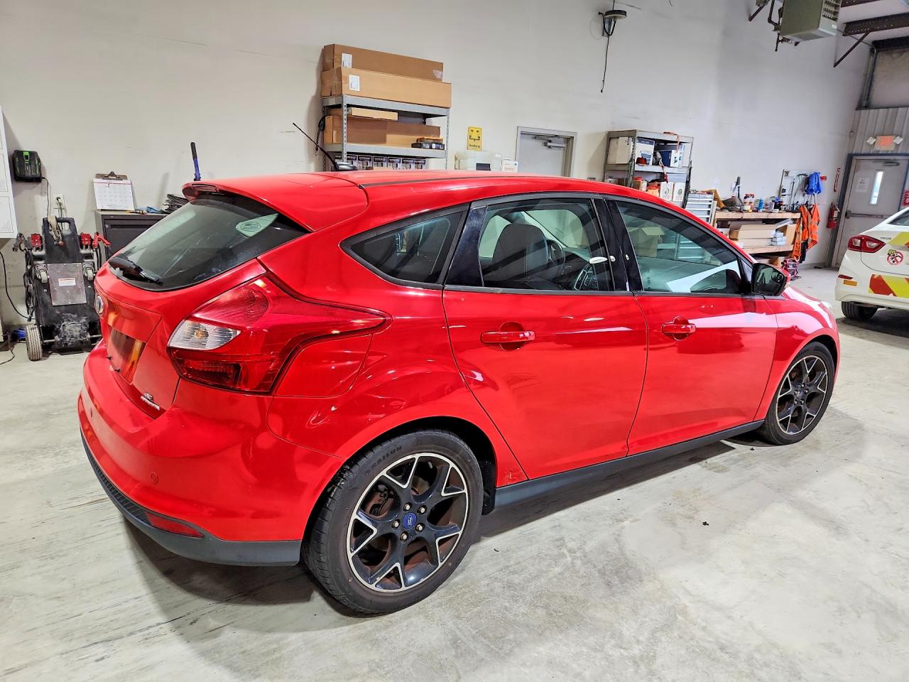 2014 Ford Focus Se Red vin: 1FADP3K29EL194181