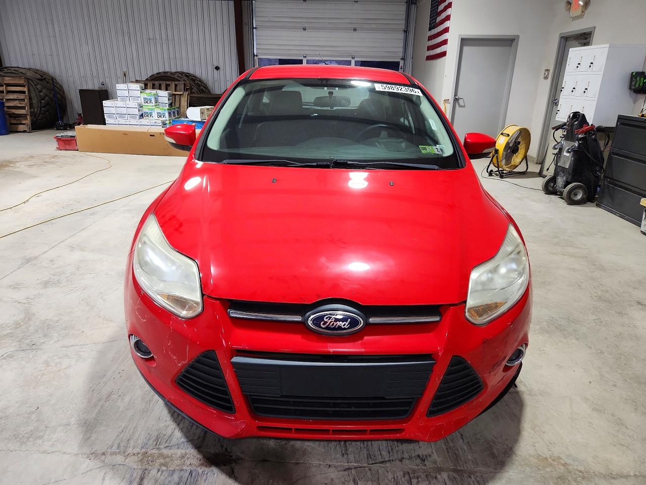 2014 Ford Focus Se Red vin: 1FADP3K29EL194181