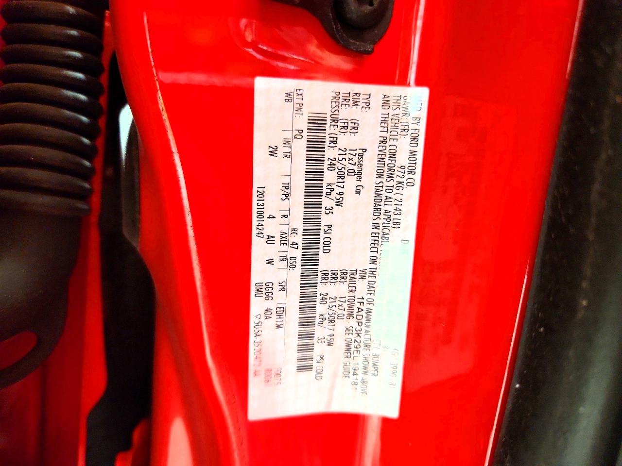 2014 Ford Focus Se Red vin: 1FADP3K29EL194181