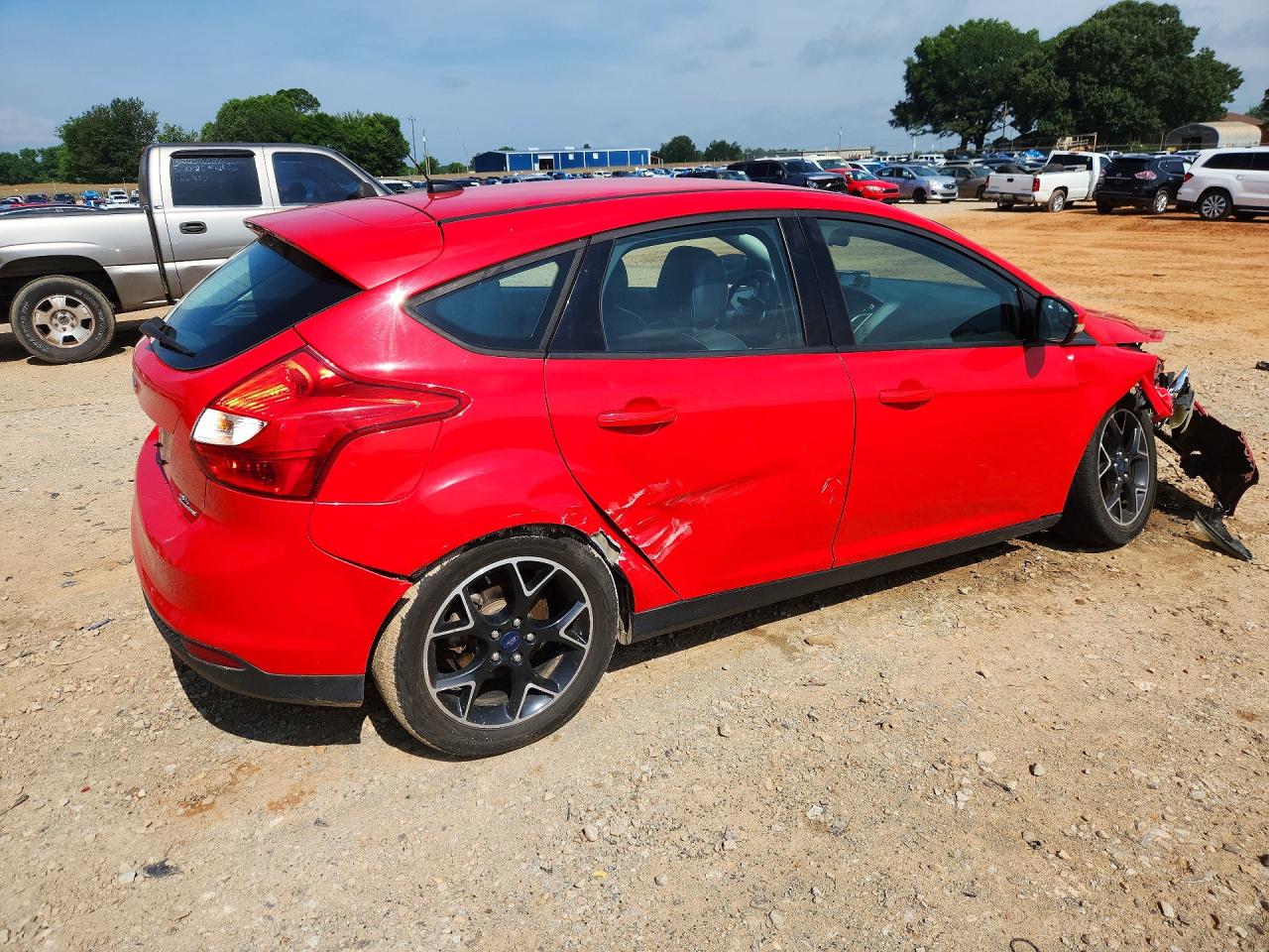 2014 Ford Focus Se Red vin: 1FADP3K29EL203249