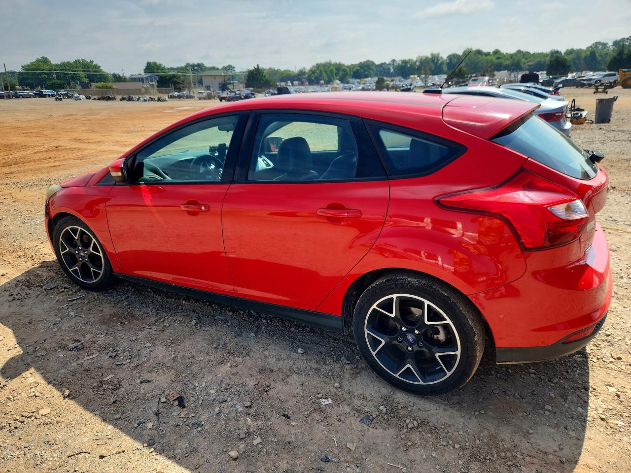 2014 Ford Focus Se Red vin: 1FADP3K29EL203249
