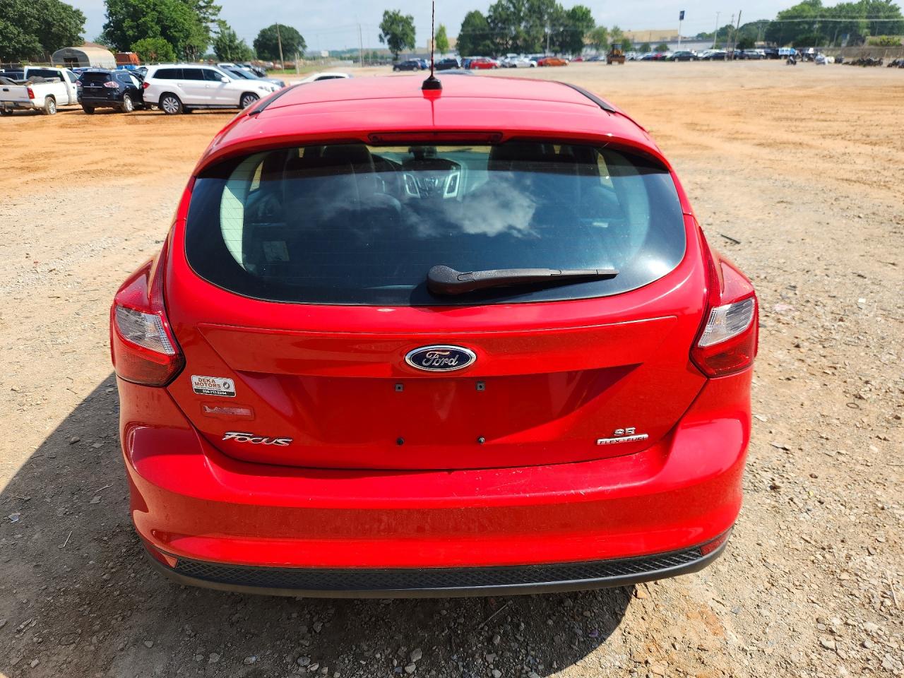 2014 Ford Focus Se Red vin: 1FADP3K29EL203249