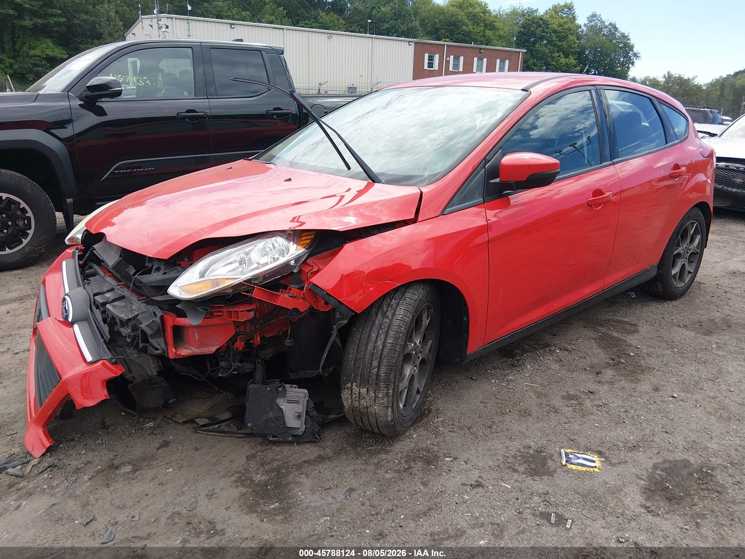 2014 Ford Focus Se Красный vin: 1FADP3K29EL261863