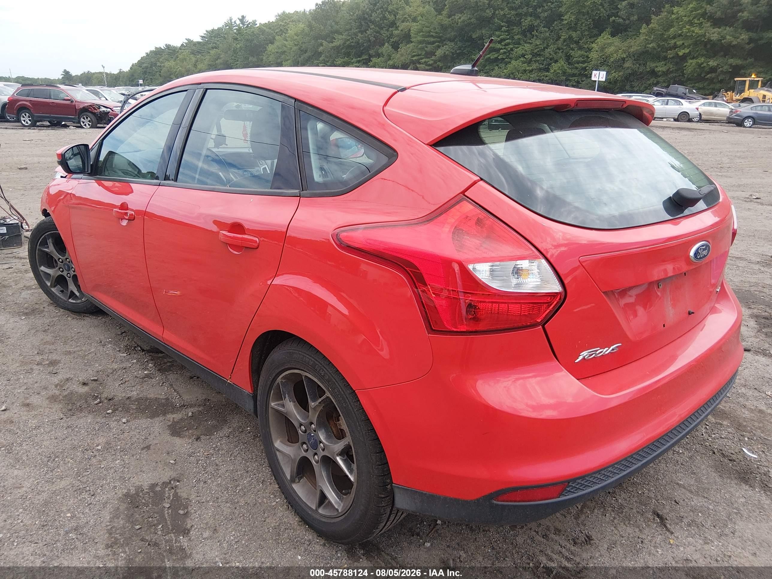 2014 Ford Focus Se Красный vin: 1FADP3K29EL261863